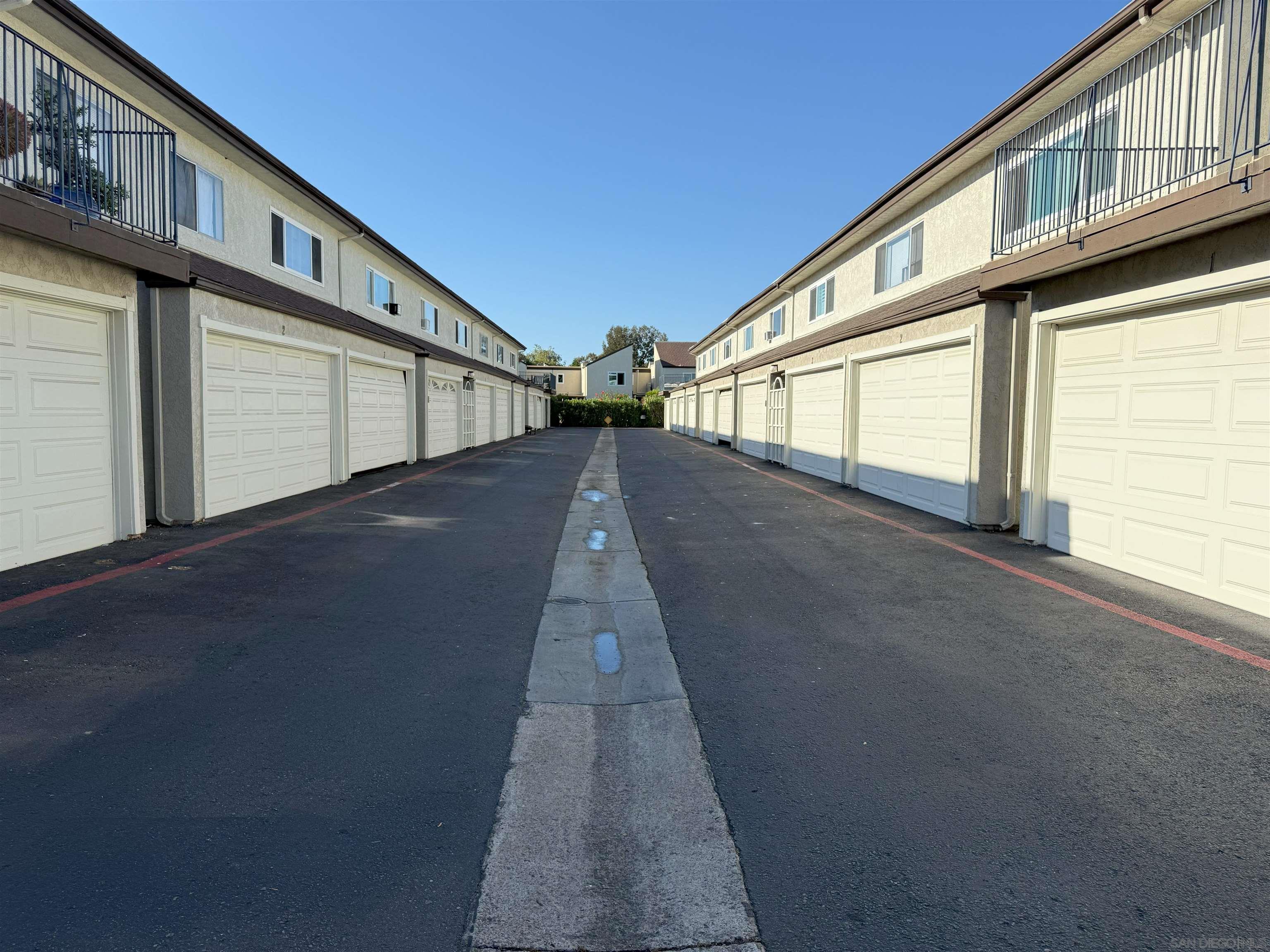 Detail Gallery Image 12 of 17 For 9595  Easter Way  8, San Diego,  CA 92121 - 2 Beds | 2/1 Baths