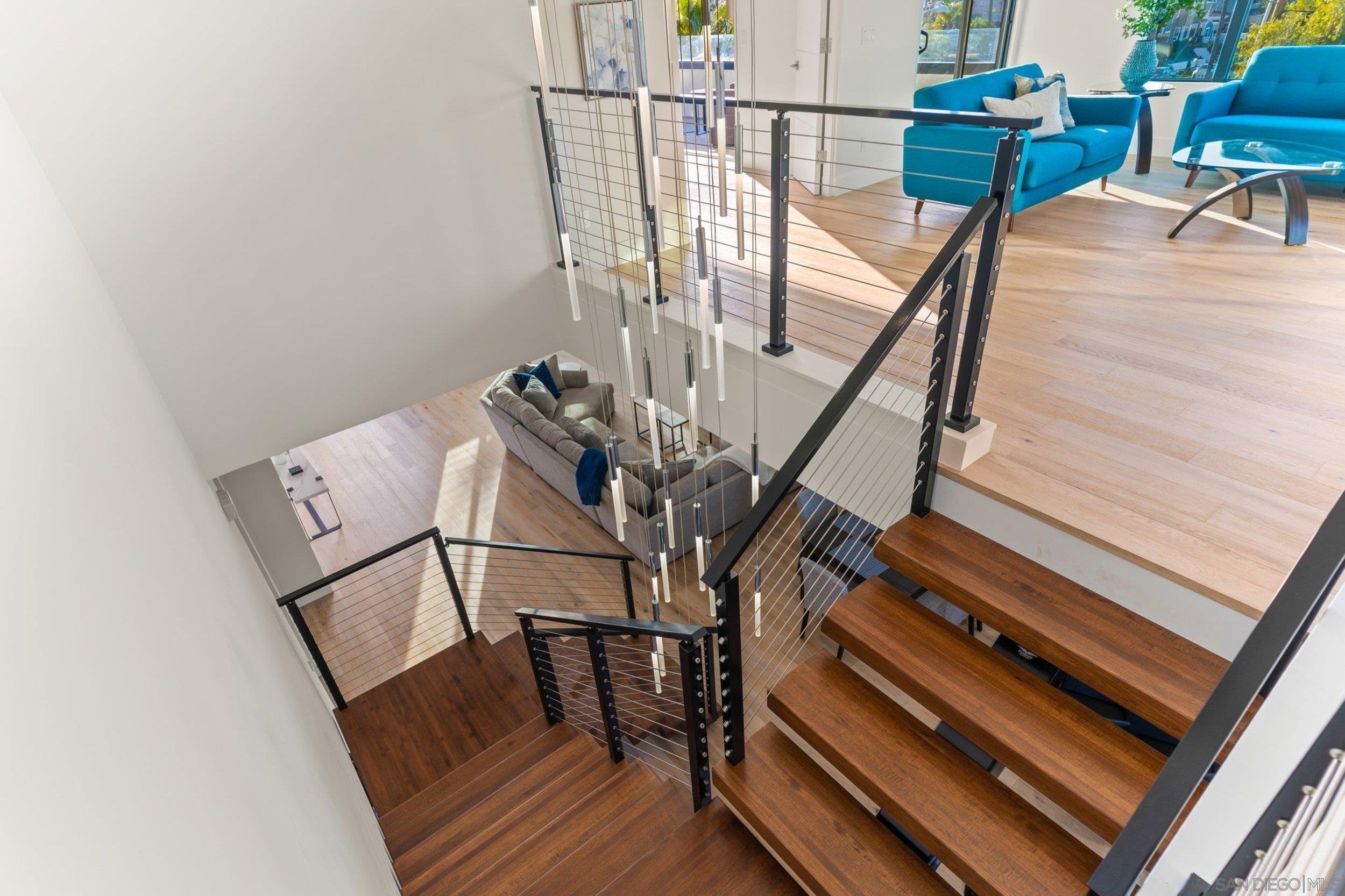 Detail Gallery Image 21 of 53 For 4386  Newport Ave, San Diego,  CA 92107 - 5 Beds | 4/1 Baths