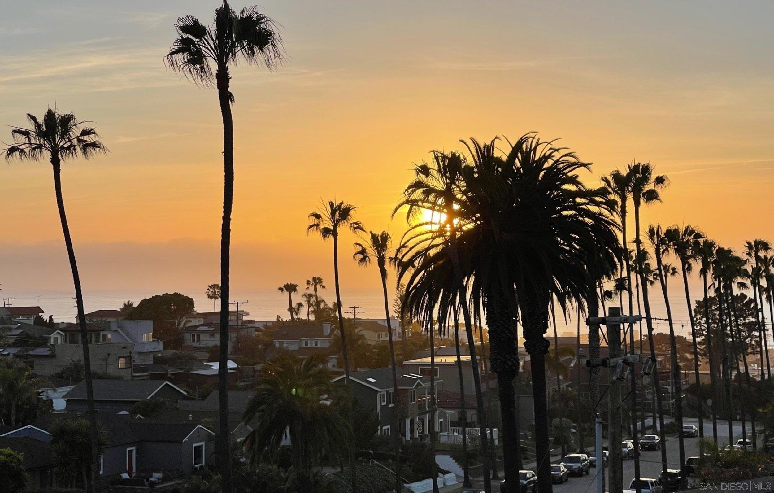 Detail Gallery Image 24 of 53 For 4386  Newport Ave, San Diego,  CA 92107 - 5 Beds | 4/1 Baths