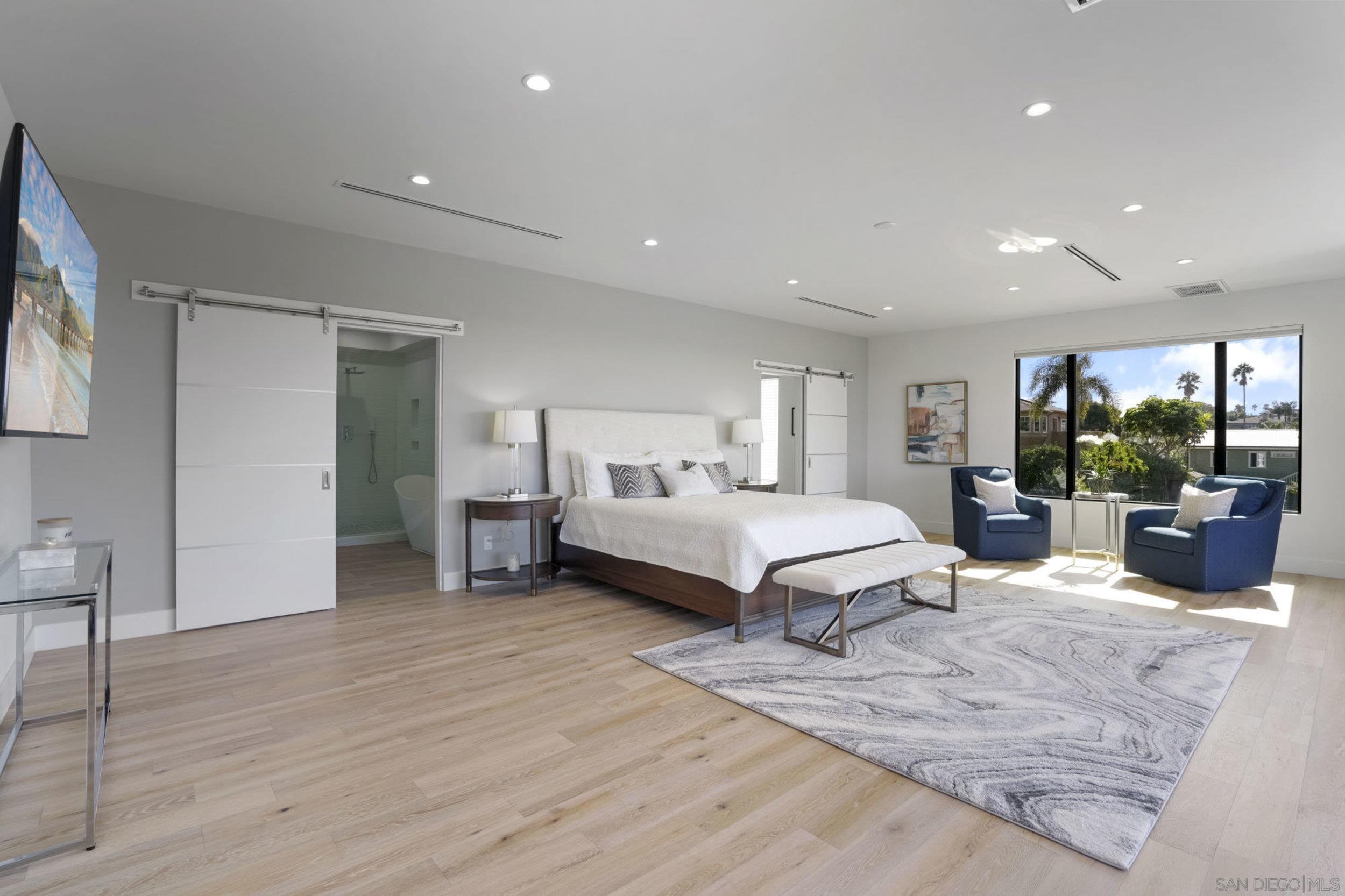 Detail Gallery Image 25 of 53 For 4386  Newport Ave, San Diego,  CA 92107 - 5 Beds | 4/1 Baths