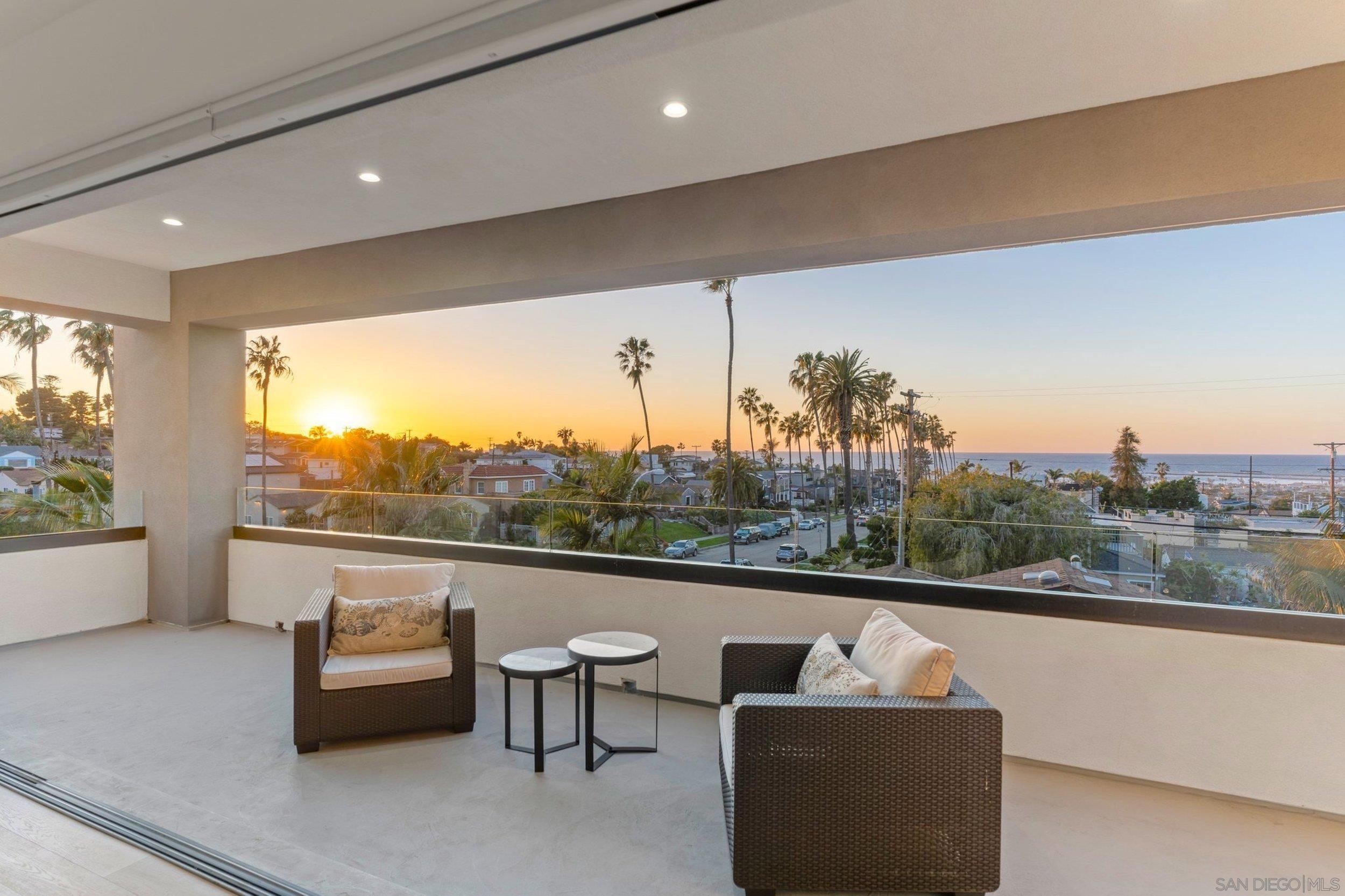 Detail Gallery Image 28 of 53 For 4386  Newport Ave, San Diego,  CA 92107 - 5 Beds | 4/1 Baths