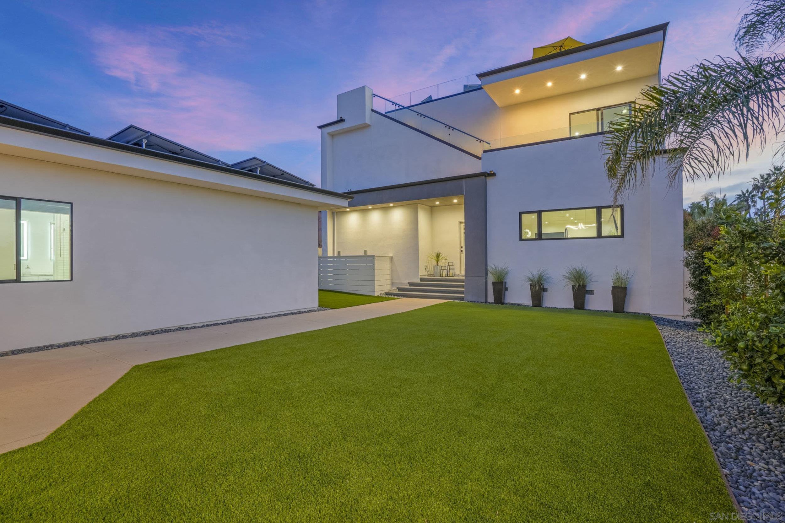 Detail Gallery Image 37 of 53 For 4386  Newport Ave, San Diego,  CA 92107 - 5 Beds | 4/1 Baths