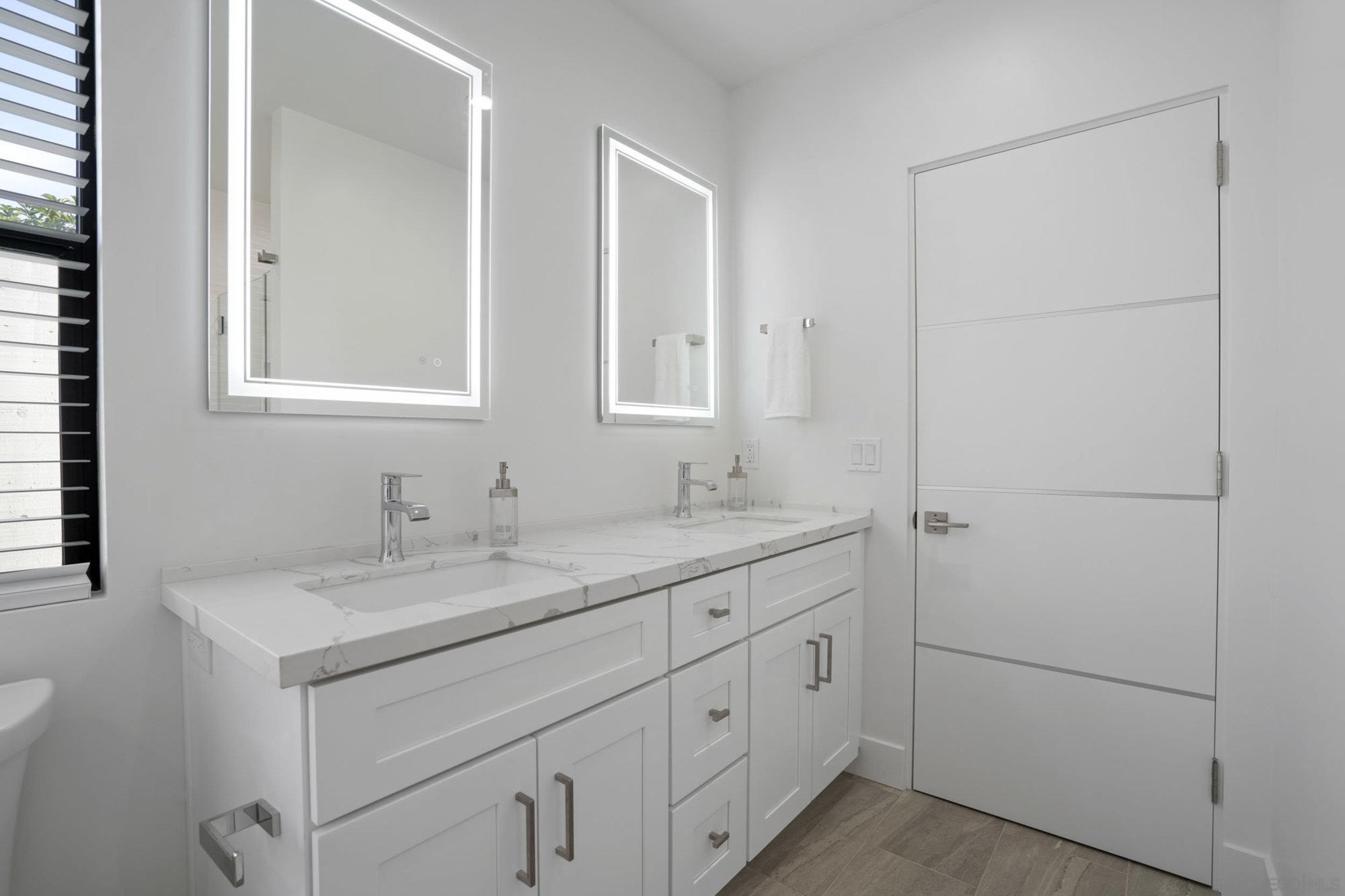 Detail Gallery Image 42 of 53 For 4386  Newport Ave, San Diego,  CA 92107 - 5 Beds | 4/1 Baths