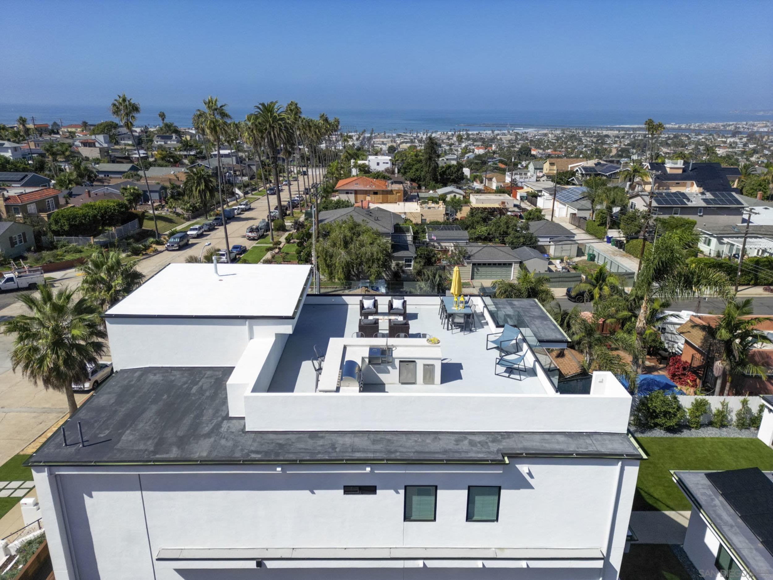 Detail Gallery Image 47 of 53 For 4386  Newport Ave, San Diego,  CA 92107 - 5 Beds | 4/1 Baths