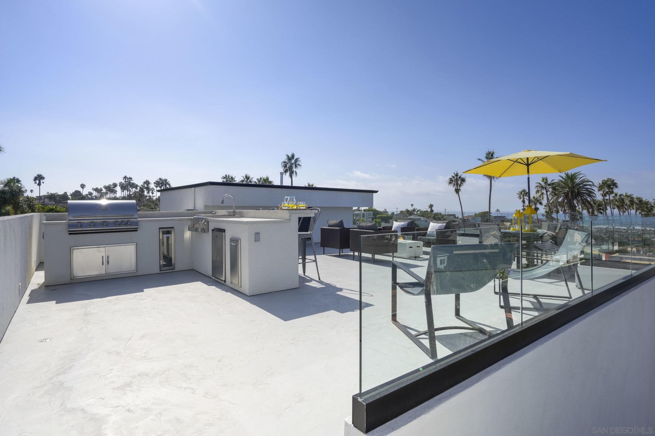 Detail Gallery Image 48 of 53 For 4386  Newport Ave, San Diego,  CA 92107 - 5 Beds | 4/1 Baths