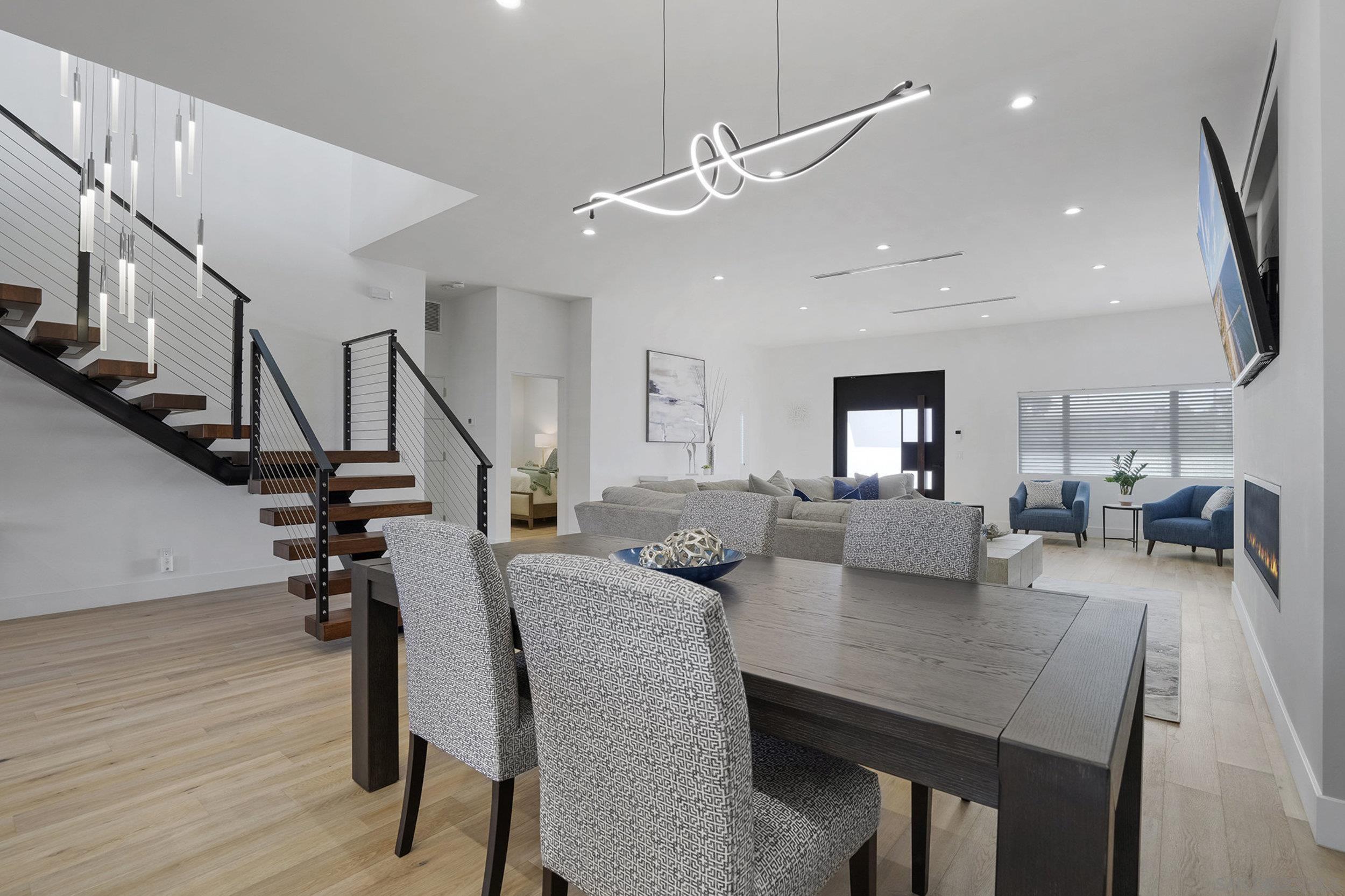 Detail Gallery Image 9 of 53 For 4386  Newport Ave, San Diego,  CA 92107 - 5 Beds | 4/1 Baths