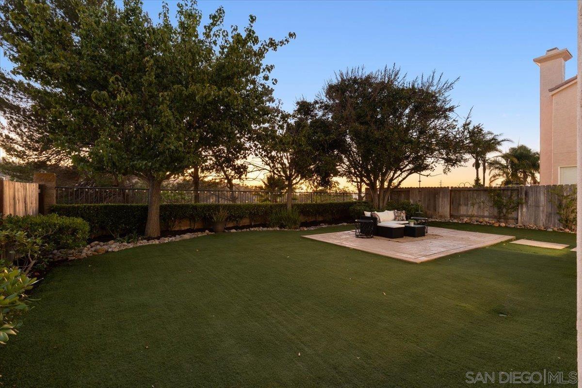 Detail Gallery Image 2 of 19 For 10818  Caminito Arcada, San Diego,  CA 92131 - 4 Beds | 2/1 Baths