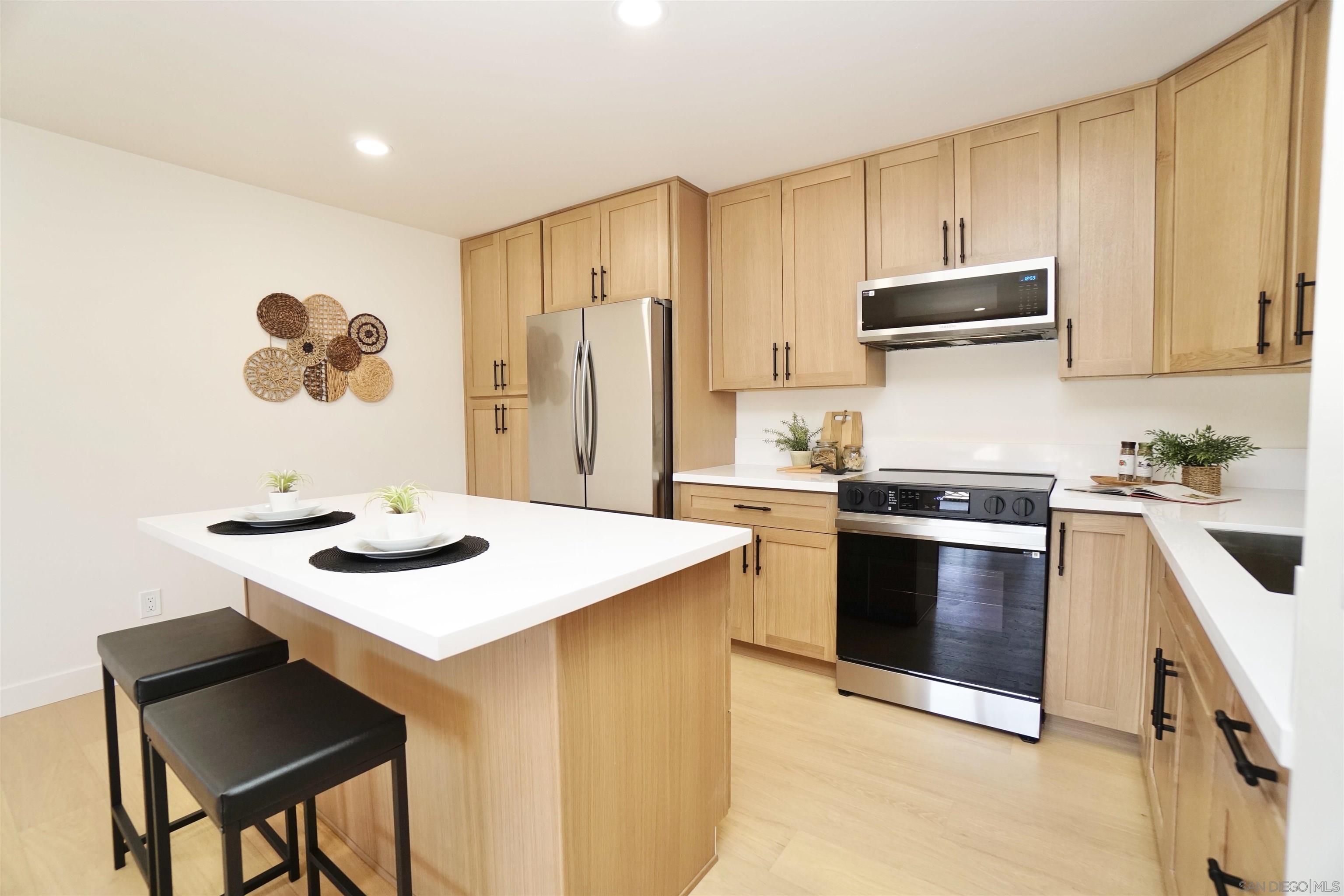 Detail Gallery Image 11 of 27 For 6358  Rancho Mission Road  612, San Diego,  CA 92108 - 2 Beds | 1 Baths