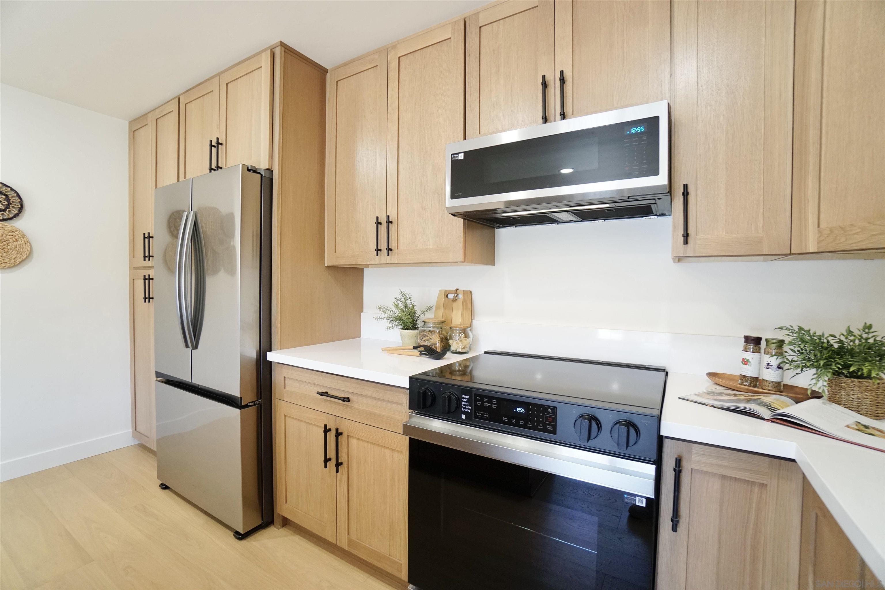 Detail Gallery Image 10 of 27 For 6358  Rancho Mission Road  612, San Diego,  CA 92108 - 2 Beds | 1 Baths