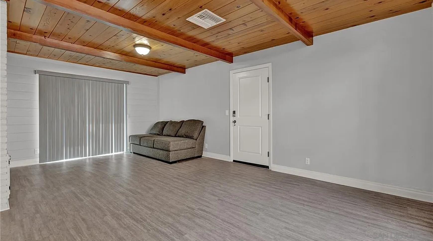 Detail Gallery Image 16 of 30 For 6570  Hillgrove, San Diego,  CA 92120 - 4 Beds | 3 Baths