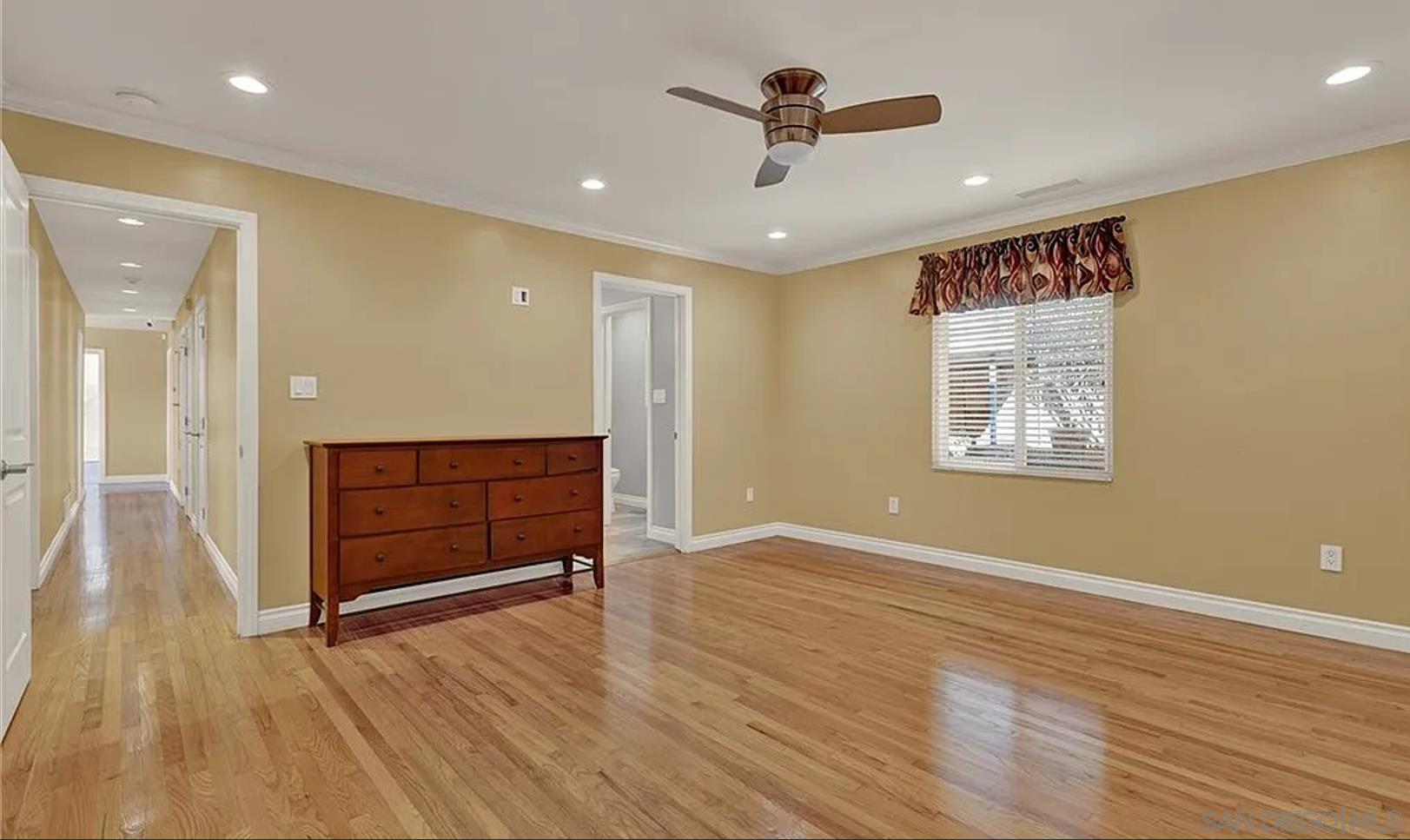 Detail Gallery Image 17 of 30 For 6570  Hillgrove, San Diego,  CA 92120 - 4 Beds | 3 Baths