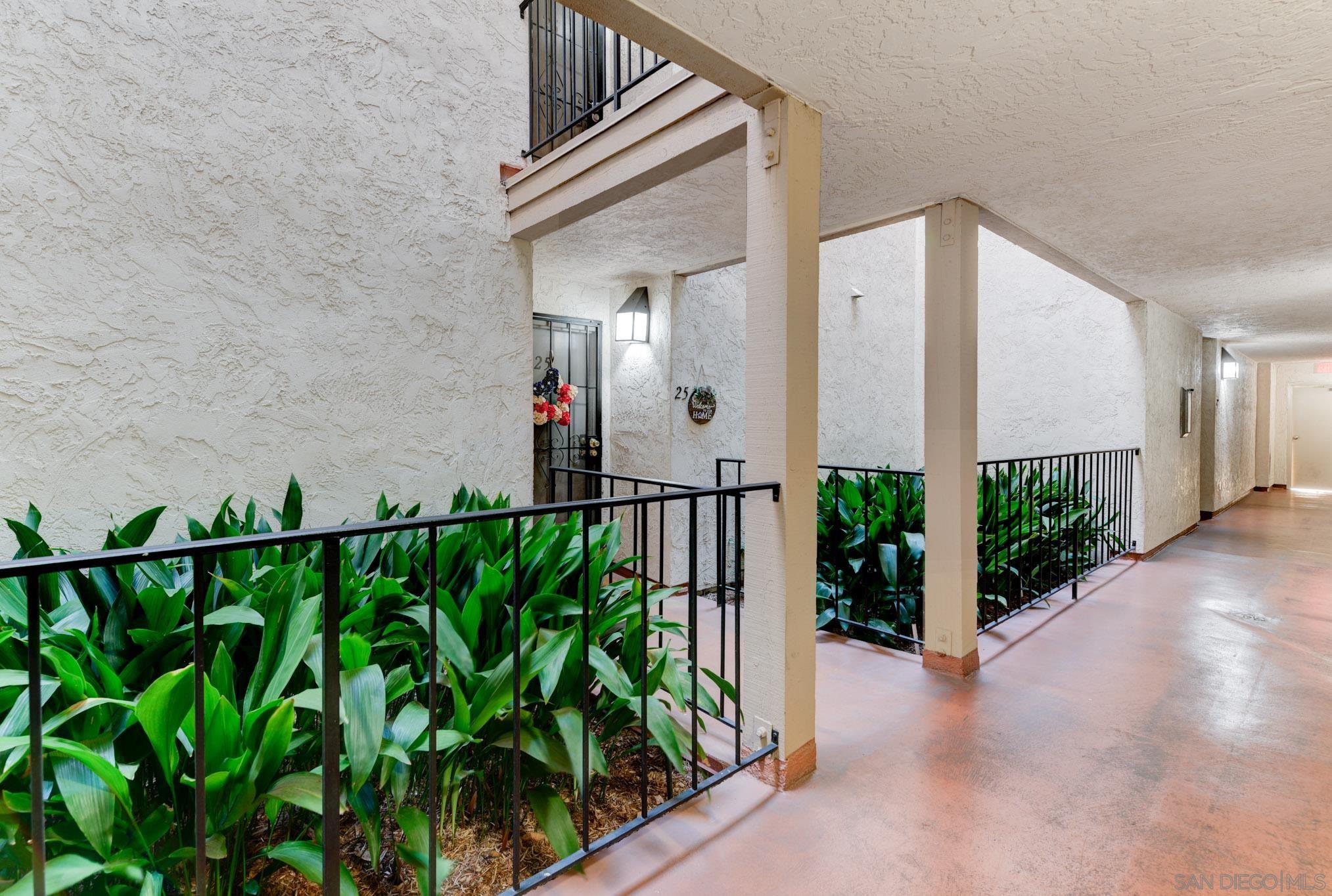 Detail Gallery Image 22 of 32 For 6877  Caminito Mundo  #25,  San Diego,  CA 92119 - 1 Beds | 1/1 Baths