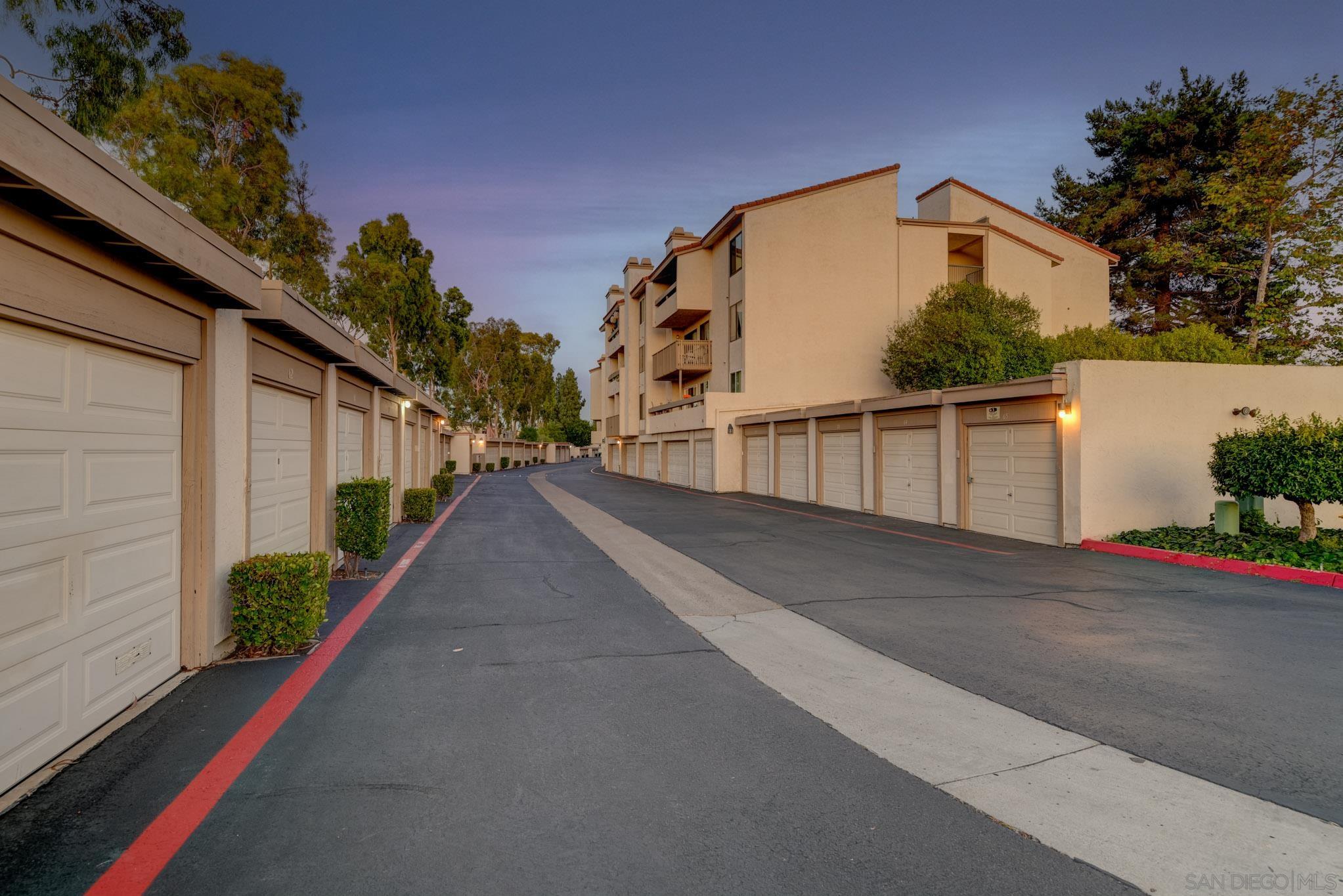 Detail Gallery Image 25 of 32 For 6877  Caminito Mundo  #25,  San Diego,  CA 92119 - 1 Beds | 1/1 Baths