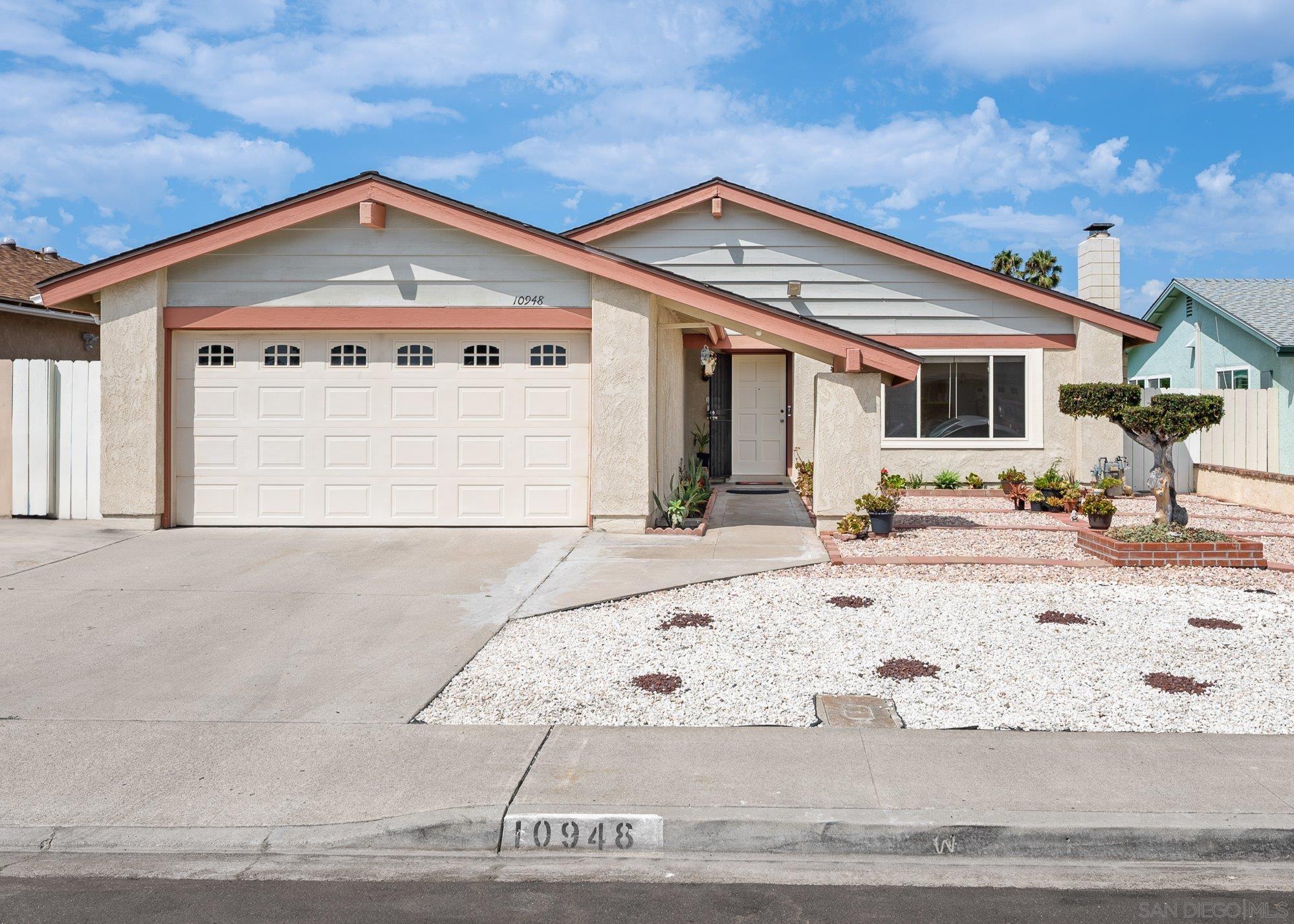 Front Image Thumbnail for SD250038304