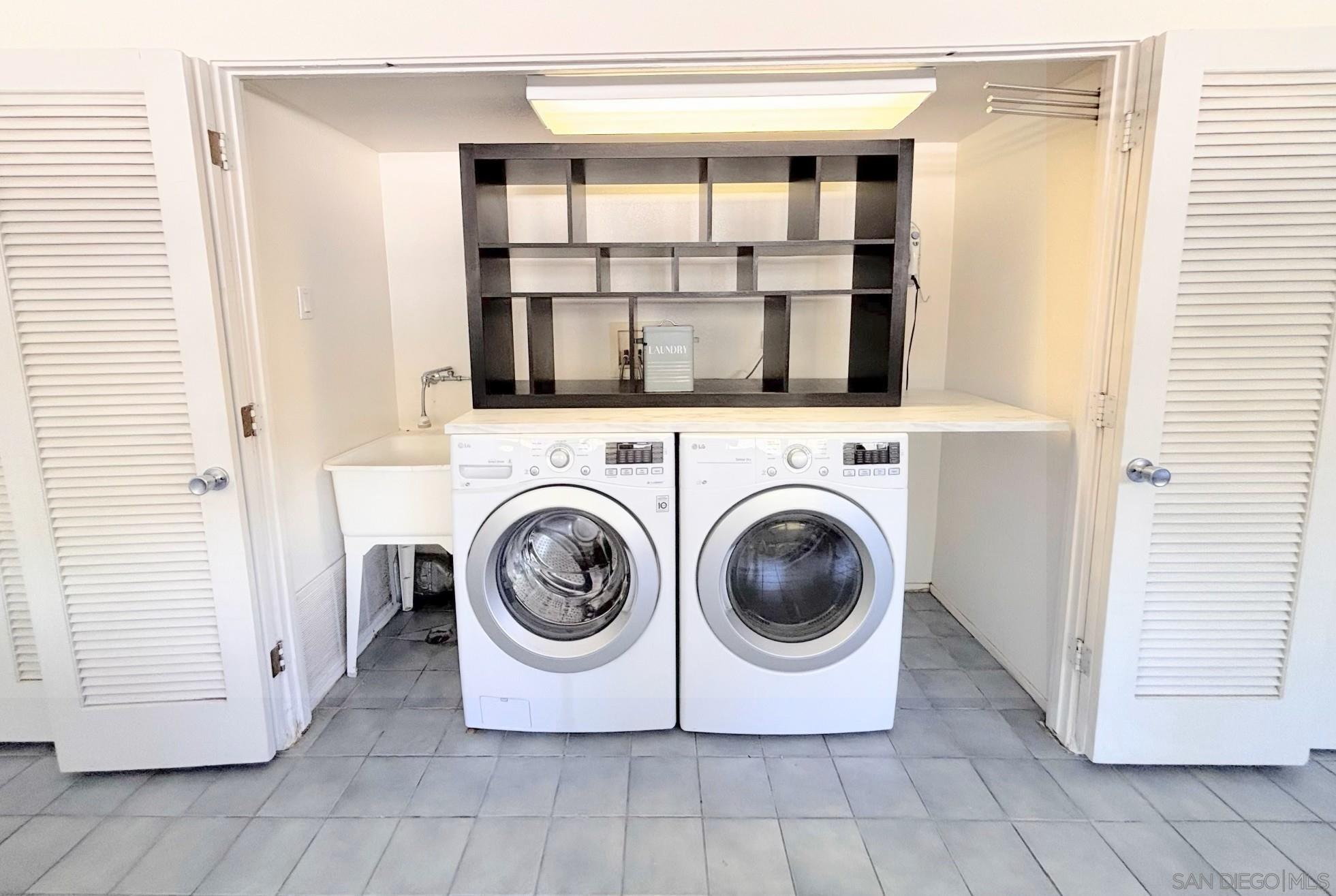 Detail Gallery Image 10 of 18 For 5727  Honors Dr., San Diego,  CA 92122 - 4 Beds | 2/1 Baths