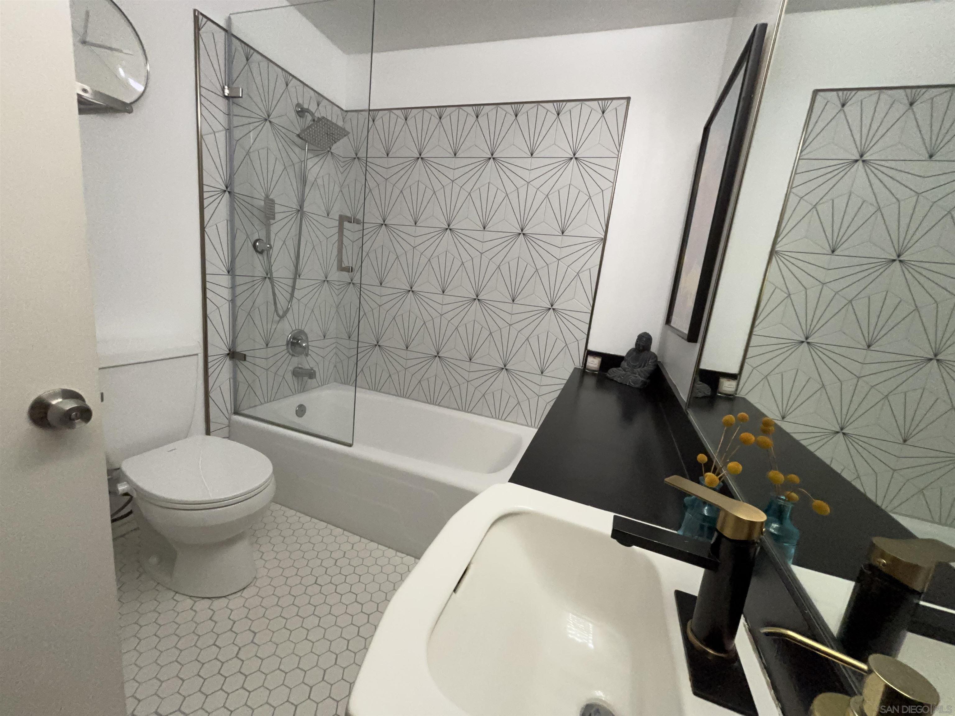 Detail Gallery Image 16 of 18 For 5727  Honors Dr., San Diego,  CA 92122 - 4 Beds | 2/1 Baths