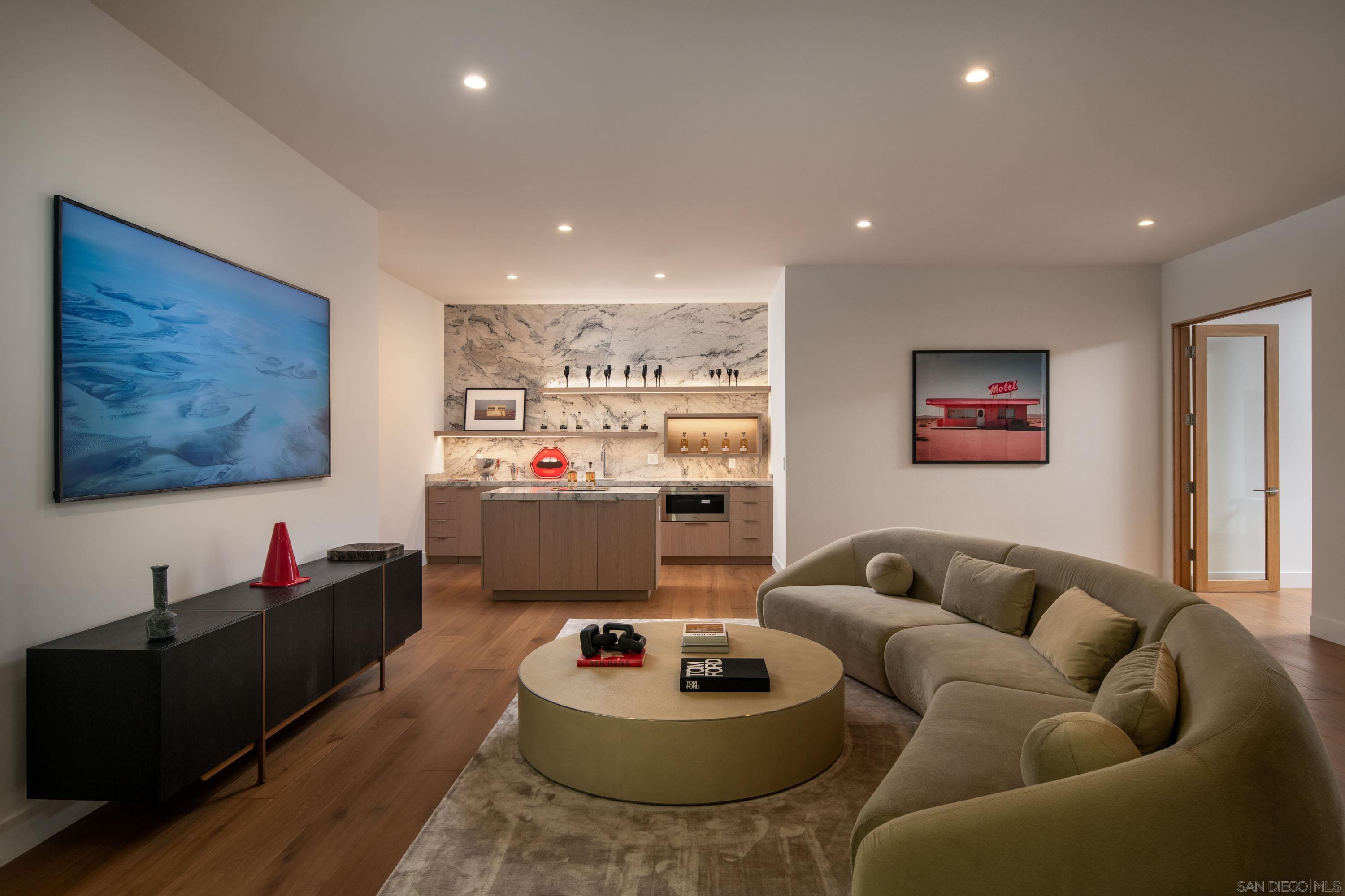 Detail Gallery Image 26 of 36 For 722  Amphitheatre Dr, Del Mar,  CA 92014 - 5 Beds | 5/2 Baths