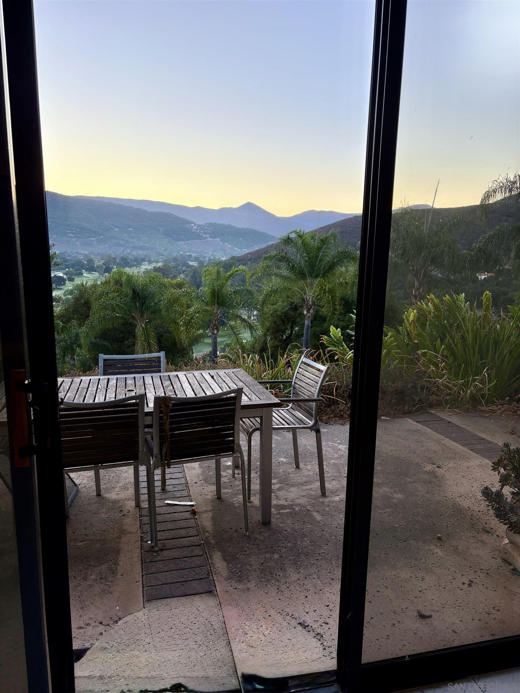 Detail Gallery Image 15 of 68 For 15725  Pauma Valley Drive, Pauma Valley,  CA 92061 - 6 Beds | 4/1 Baths