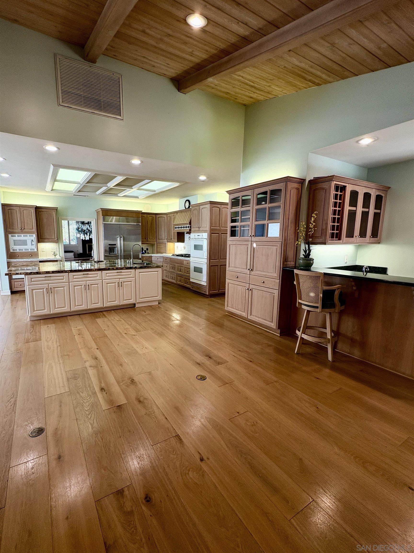 Detail Gallery Image 5 of 68 For 15725  Pauma Valley Drive, Pauma Valley,  CA 92061 - 6 Beds | 4/1 Baths