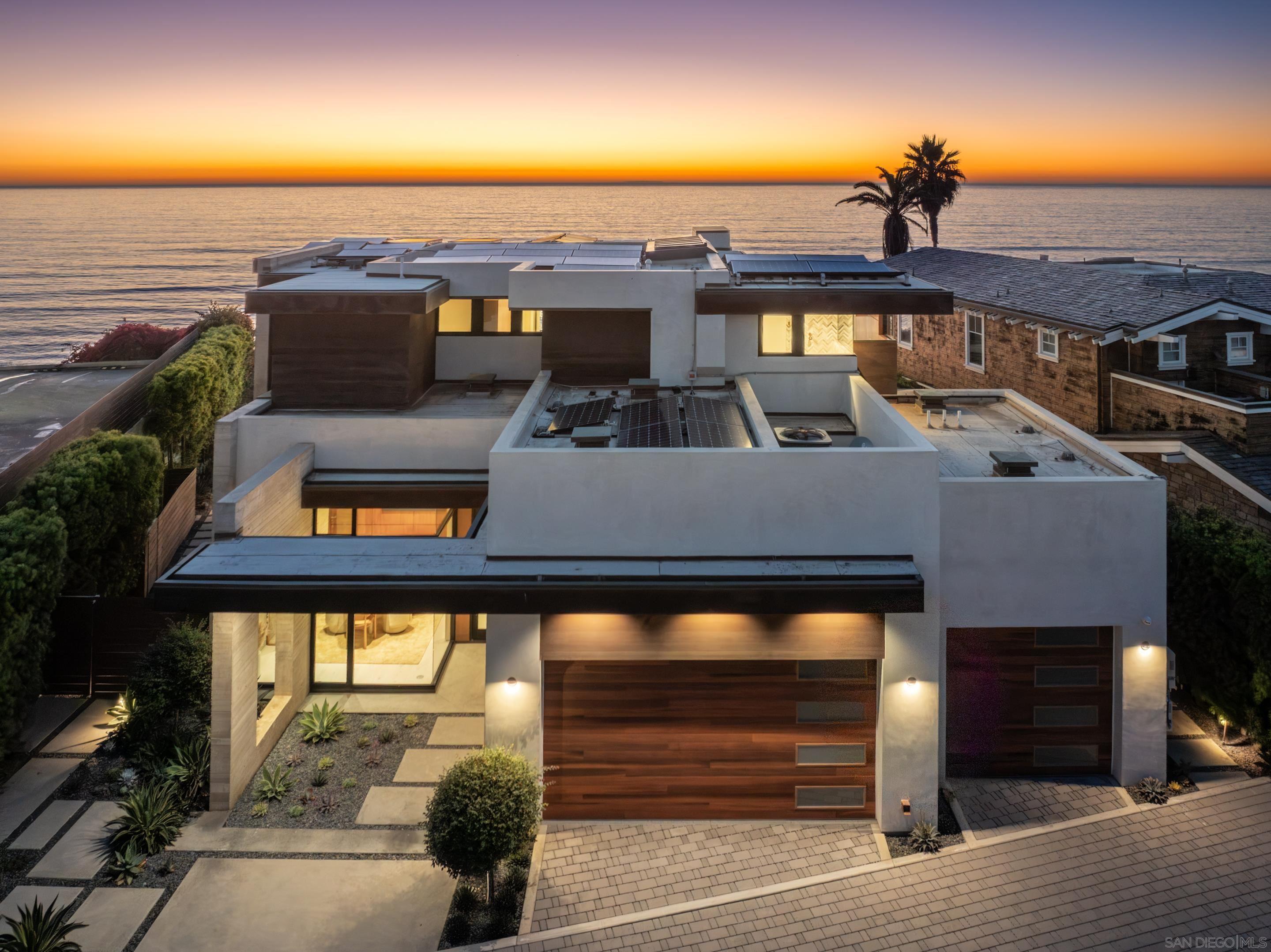 Front Image Thumbnail for SD250038356