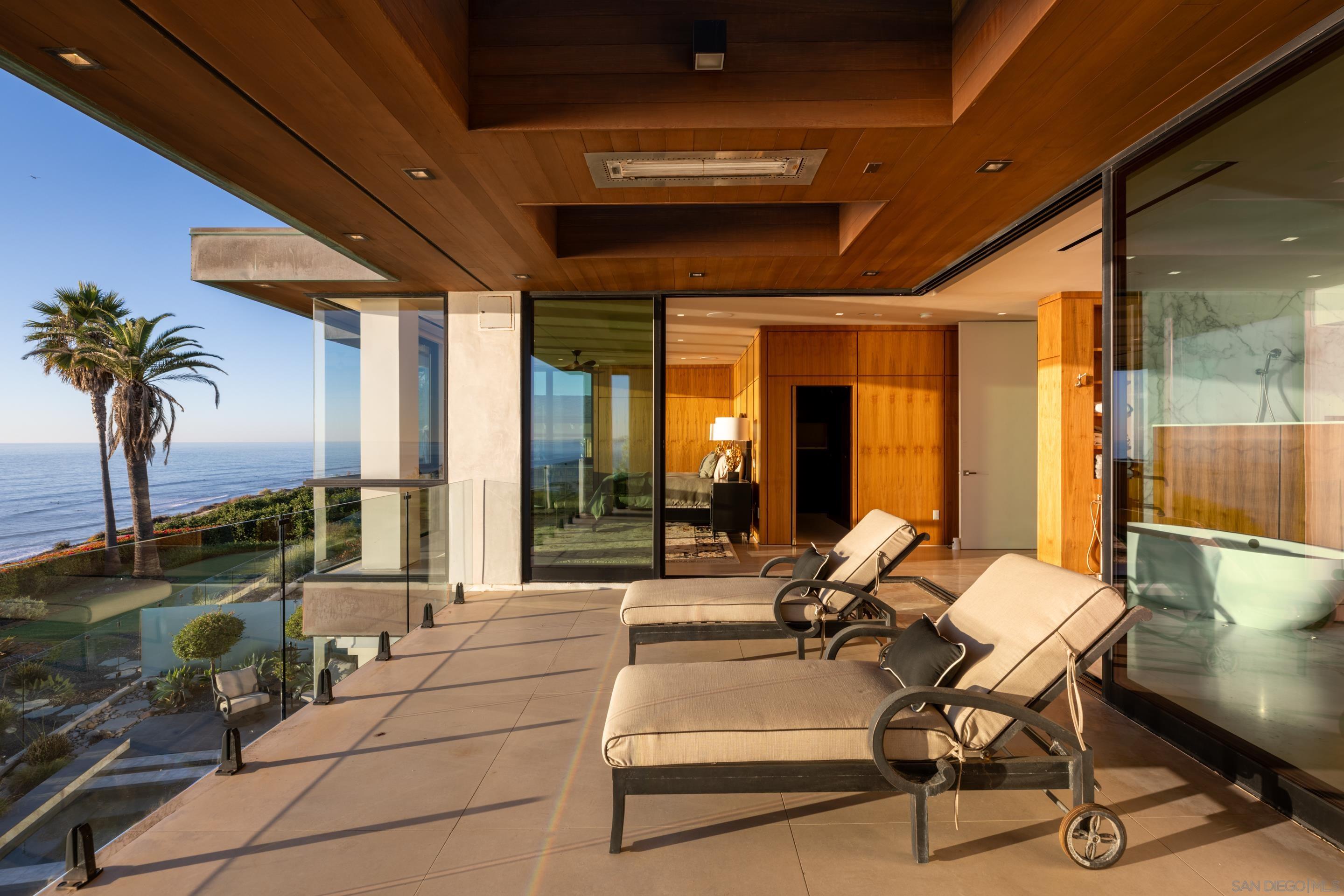 Detail Gallery Image 11 of 43 For 516  Stratford, Del Mar,  CA 92014 - 5 Beds | 5/2 Baths