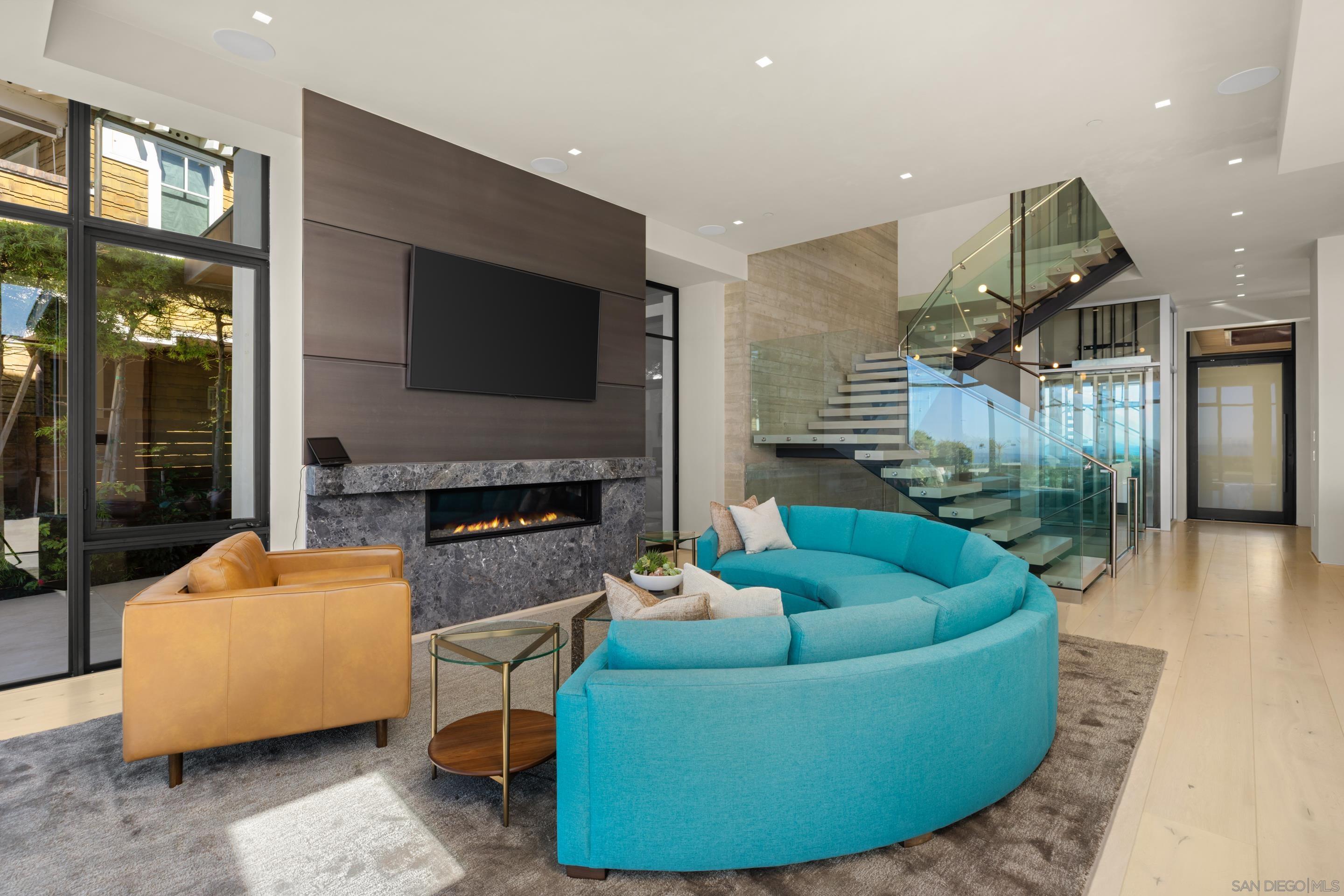 Detail Gallery Image 16 of 43 For 516  Stratford, Del Mar,  CA 92014 - 5 Beds | 5/2 Baths