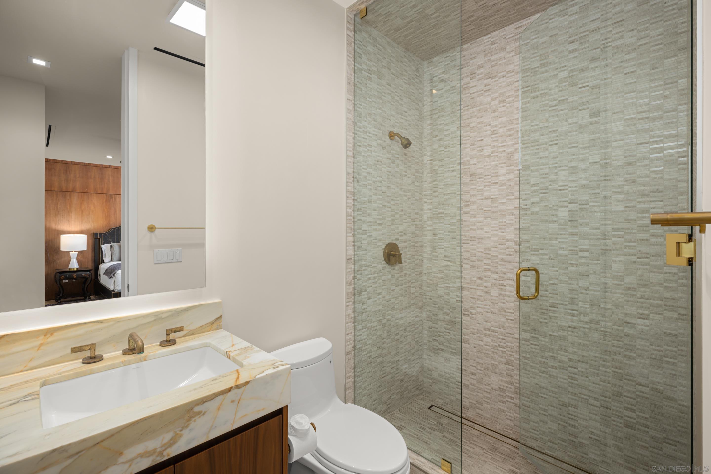 Detail Gallery Image 24 of 43 For 516  Stratford, Del Mar,  CA 92014 - 5 Beds | 5/2 Baths