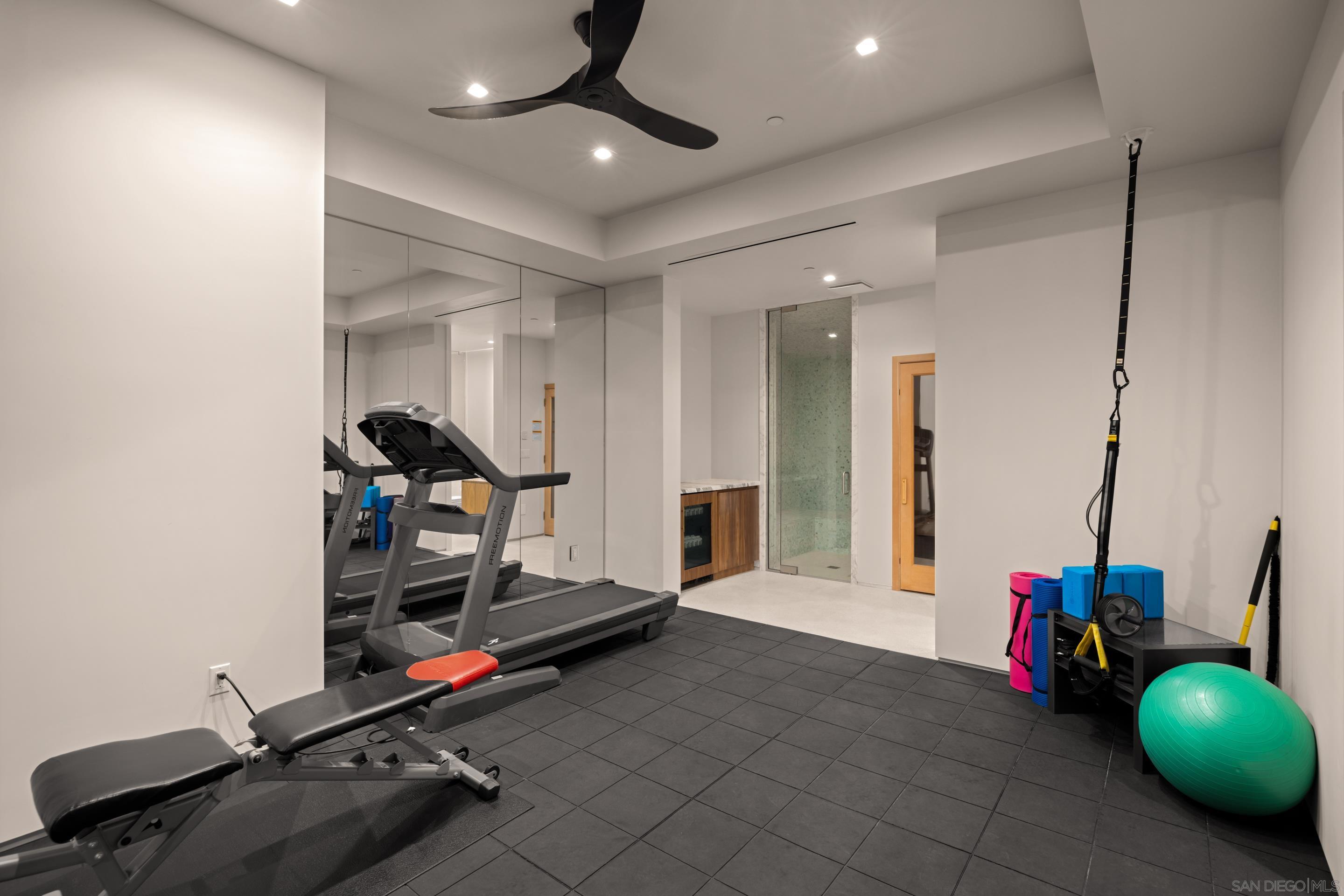 Detail Gallery Image 32 of 43 For 516  Stratford, Del Mar,  CA 92014 - 5 Beds | 5/2 Baths