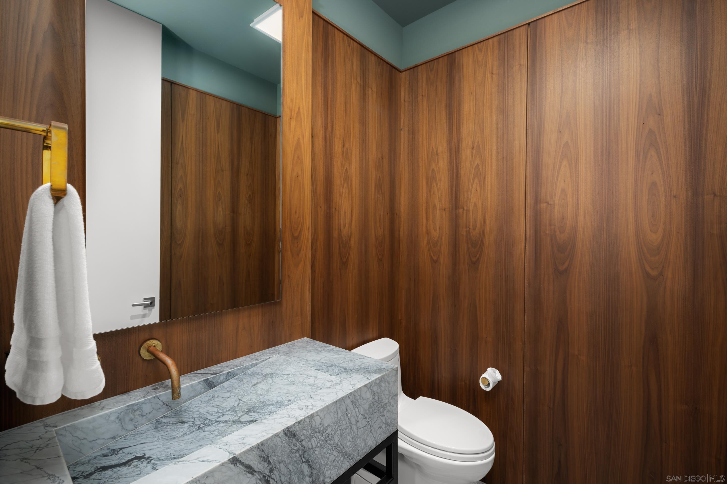 Detail Gallery Image 35 of 43 For 516  Stratford, Del Mar,  CA 92014 - 5 Beds | 5/2 Baths