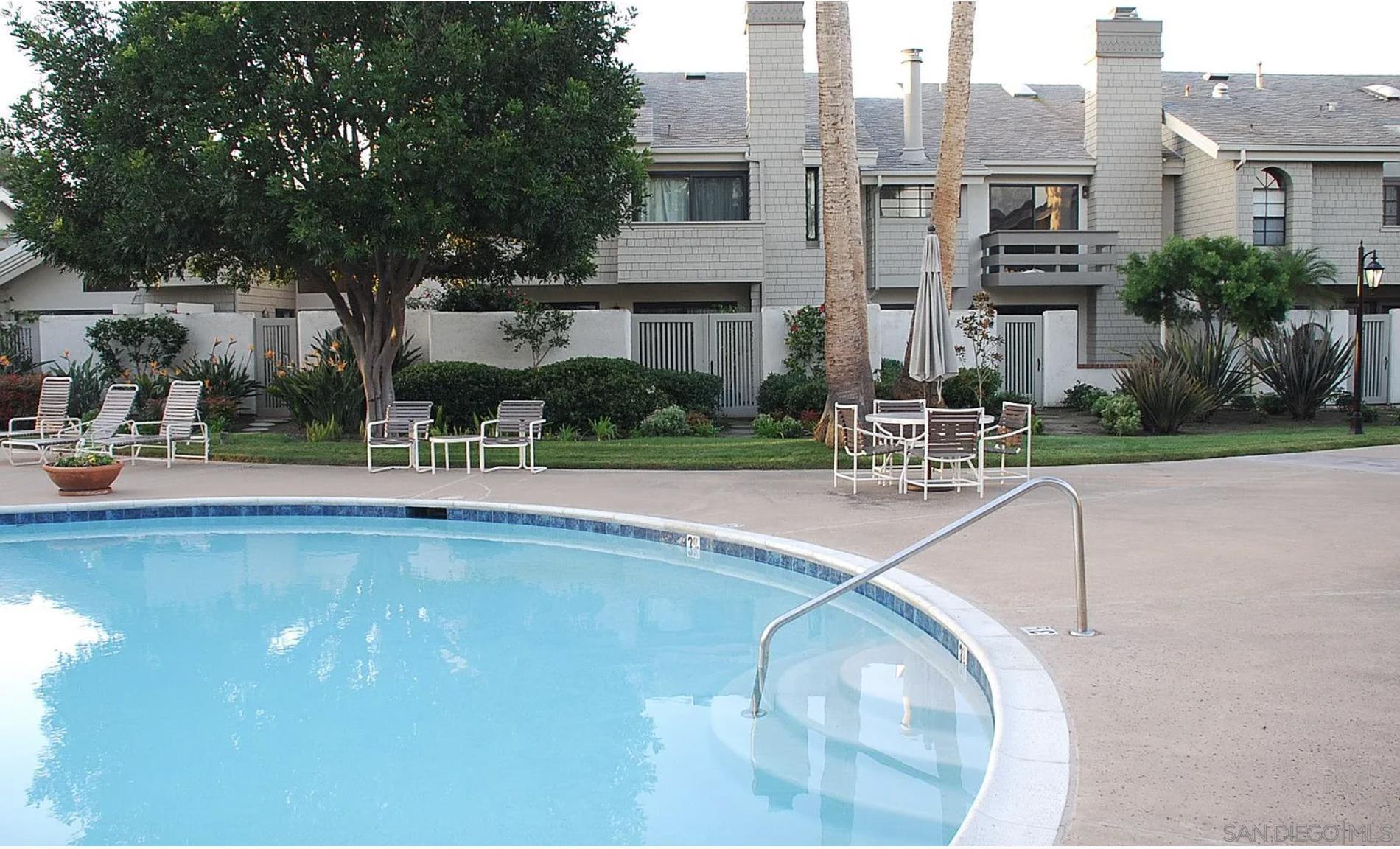 Detail Gallery Image 2 of 16 For 3814  via Pasatiempo, Rancho Santa Fe,  CA 92091 - 3 Beds | 3 Baths