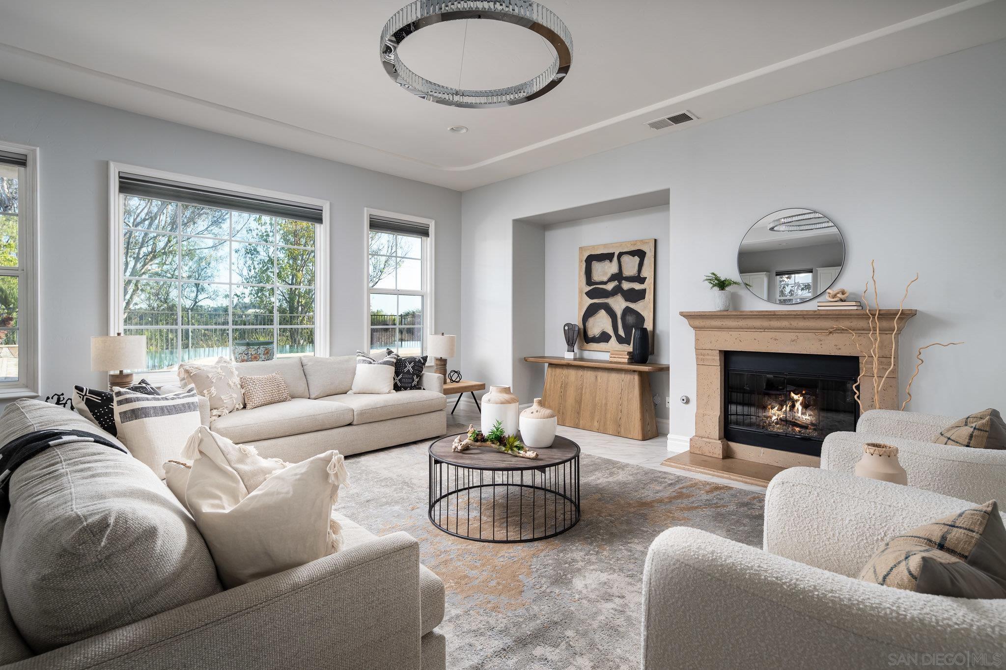 Front Image Thumbnail for SD250038386