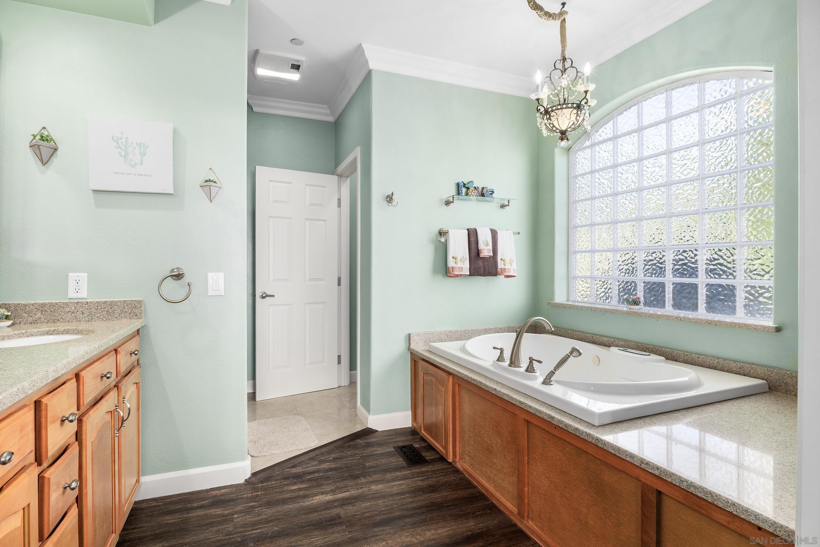 Detail Gallery Image 25 of 62 For 960  Smith Rd, Watsonville,  CA 95076 - 6 Beds | 4 Baths