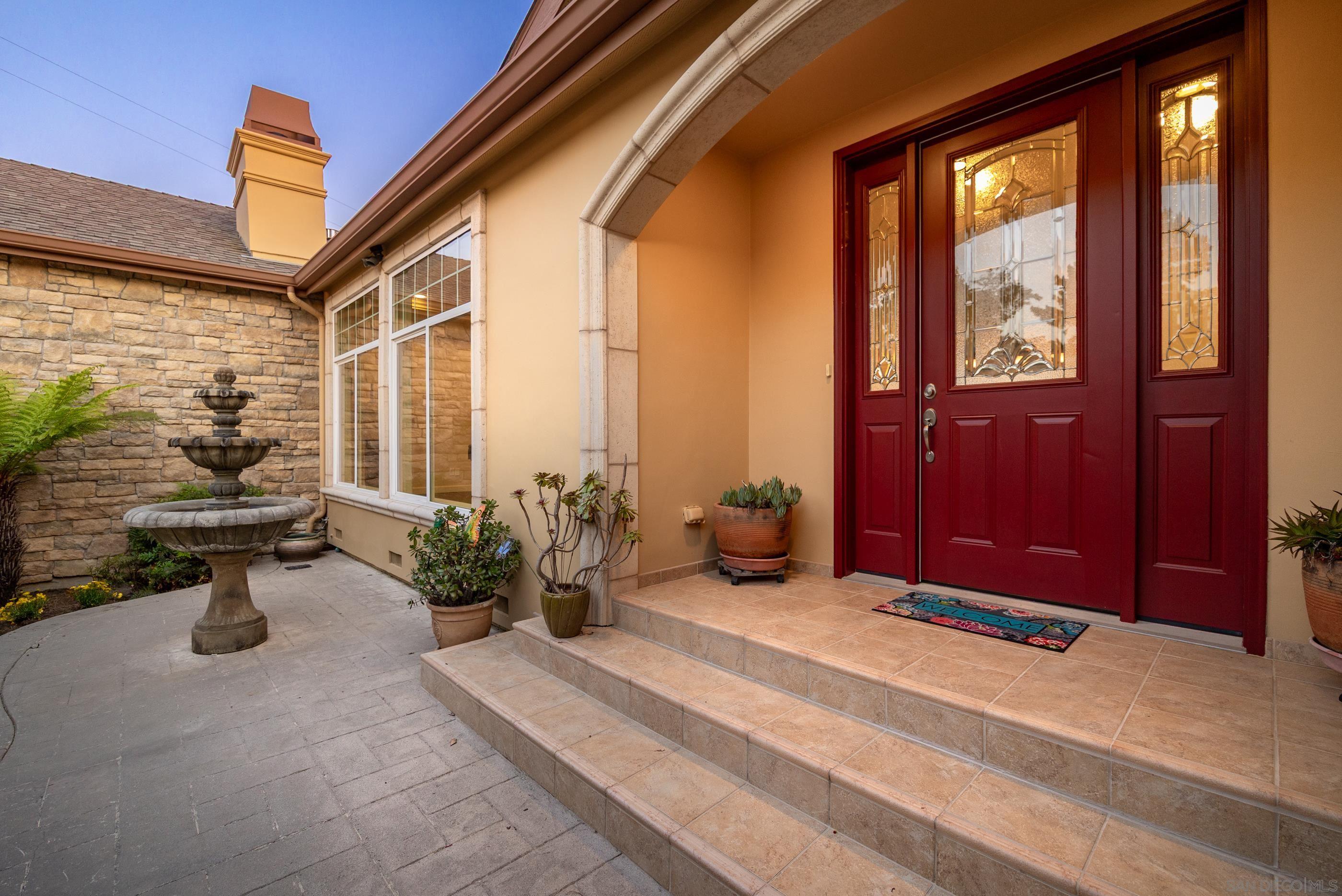 Detail Gallery Image 4 of 62 For 960  Smith Rd, Watsonville,  CA 95076 - 6 Beds | 4 Baths