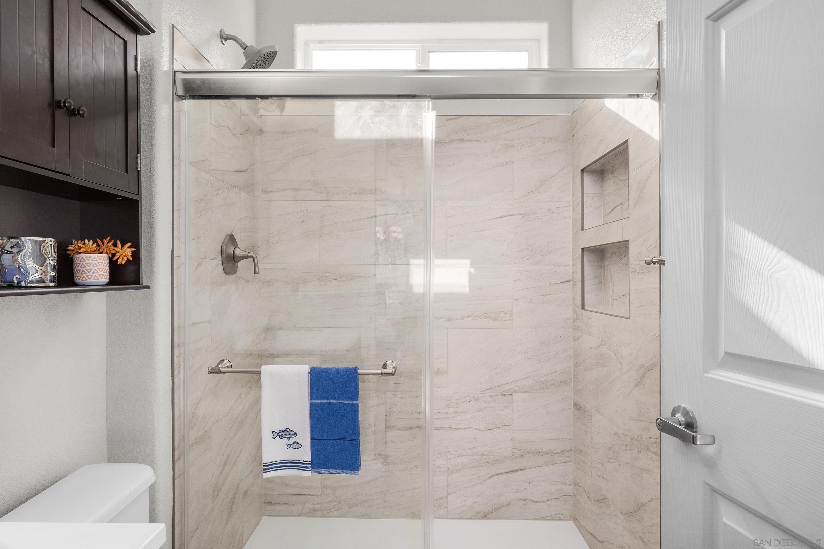 Detail Gallery Image 35 of 62 For 960  Smith Rd, Watsonville,  CA 95076 - 6 Beds | 4 Baths