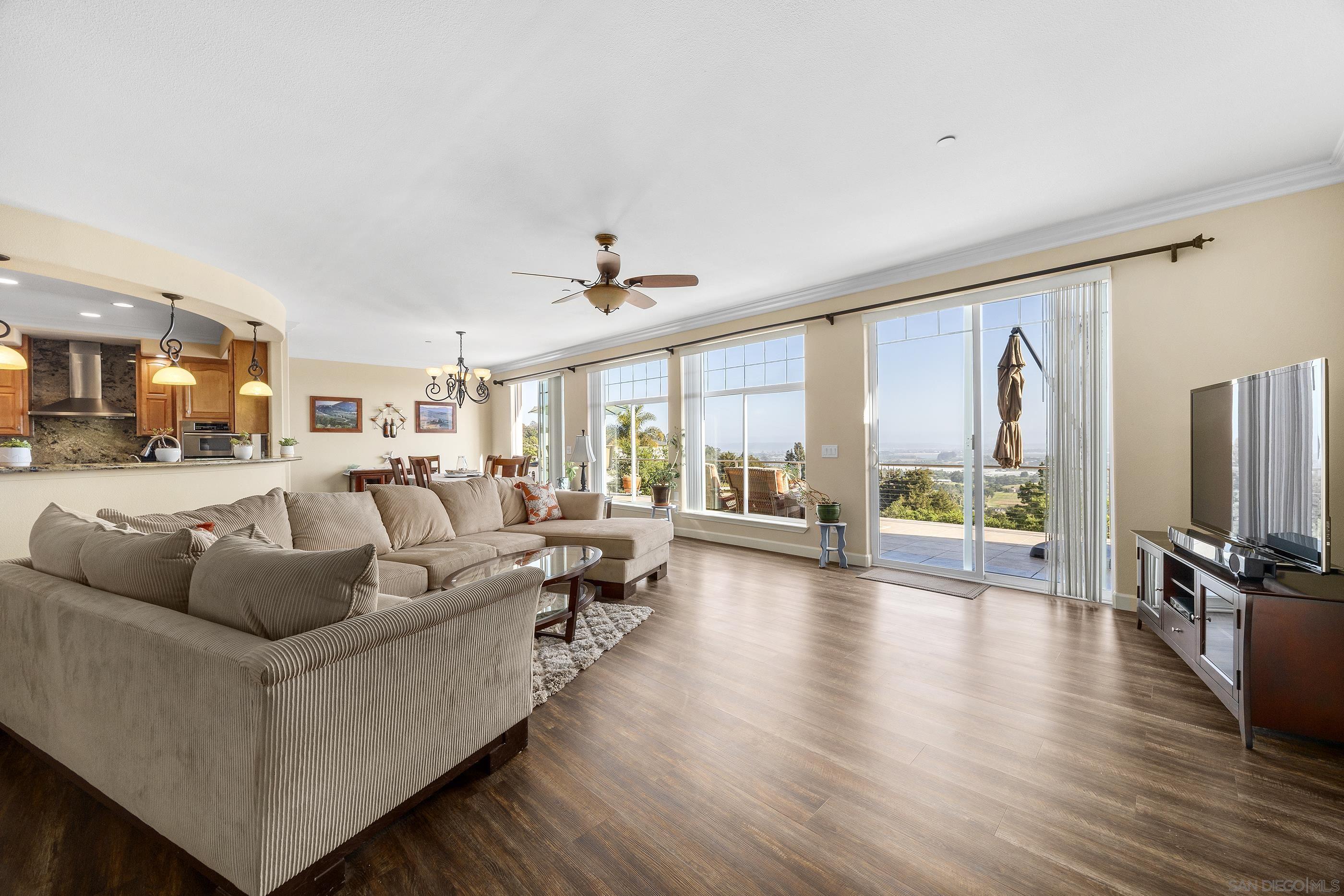 Detail Gallery Image 6 of 62 For 960  Smith Rd, Watsonville,  CA 95076 - 6 Beds | 4 Baths