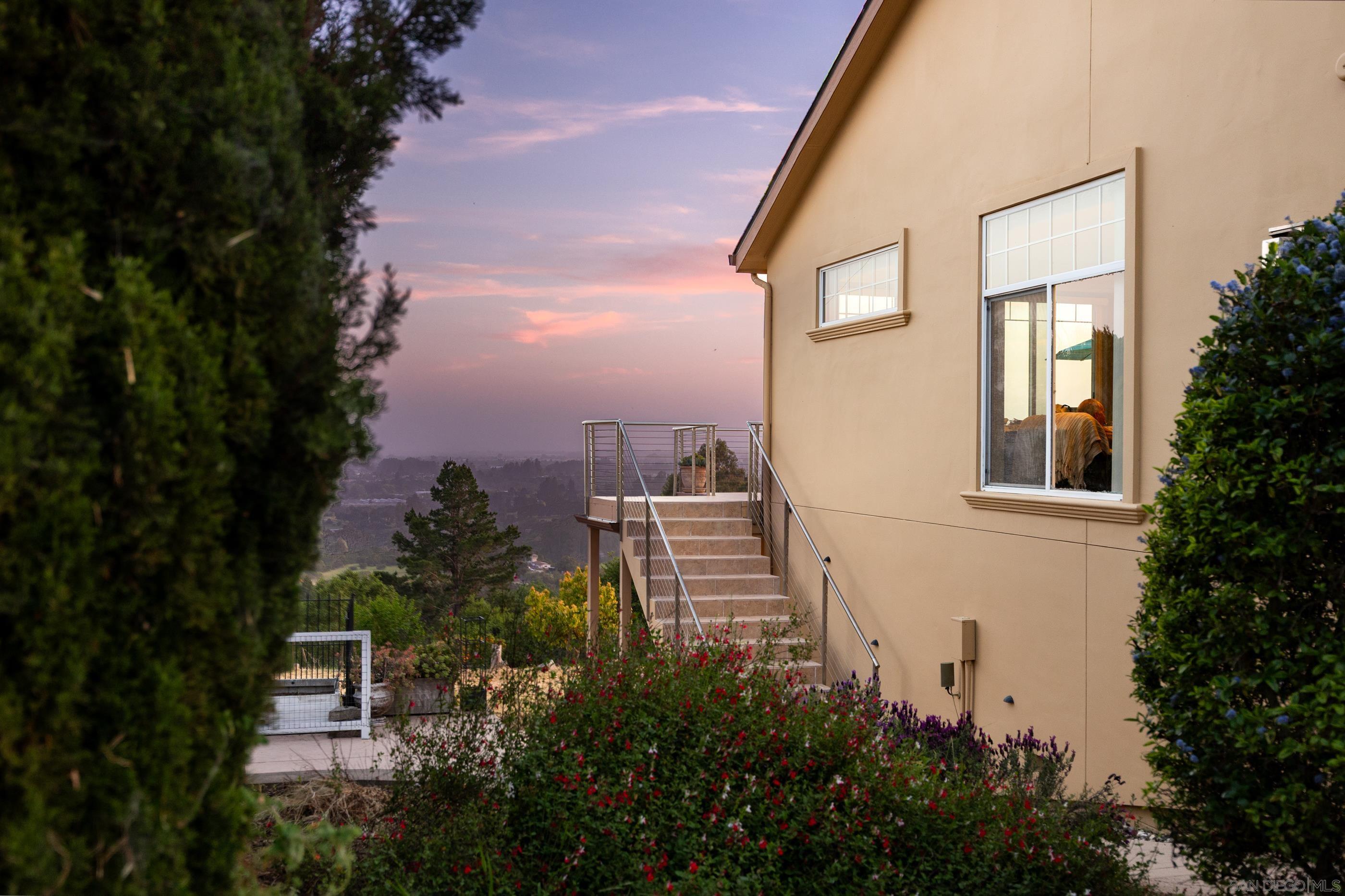 Detail Gallery Image 53 of 62 For 960  Smith Rd, Watsonville,  CA 95076 - 6 Beds | 4 Baths