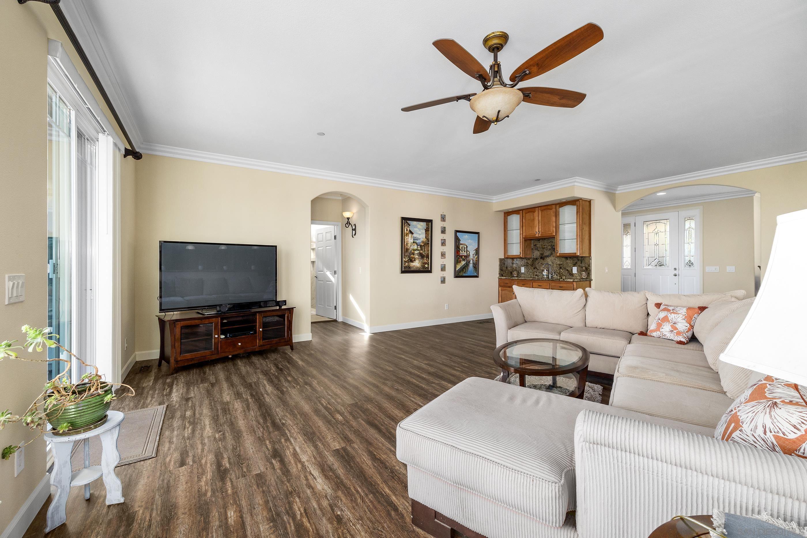 Detail Gallery Image 8 of 62 For 960  Smith Rd, Watsonville,  CA 95076 - 6 Beds | 4 Baths