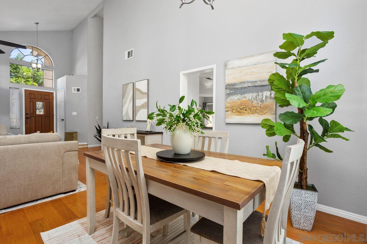 Detail Gallery Image 11 of 41 For 2153  Pleasantwood Ln, Escondido,  CA 92026 - 3 Beds | 2/1 Baths