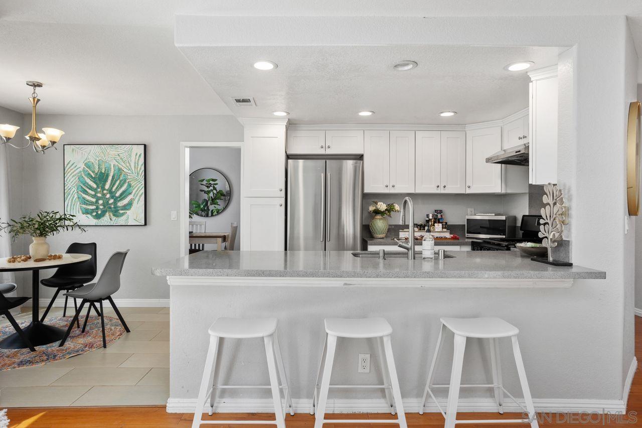 Detail Gallery Image 12 of 41 For 2153  Pleasantwood Ln, Escondido,  CA 92026 - 3 Beds | 2/1 Baths