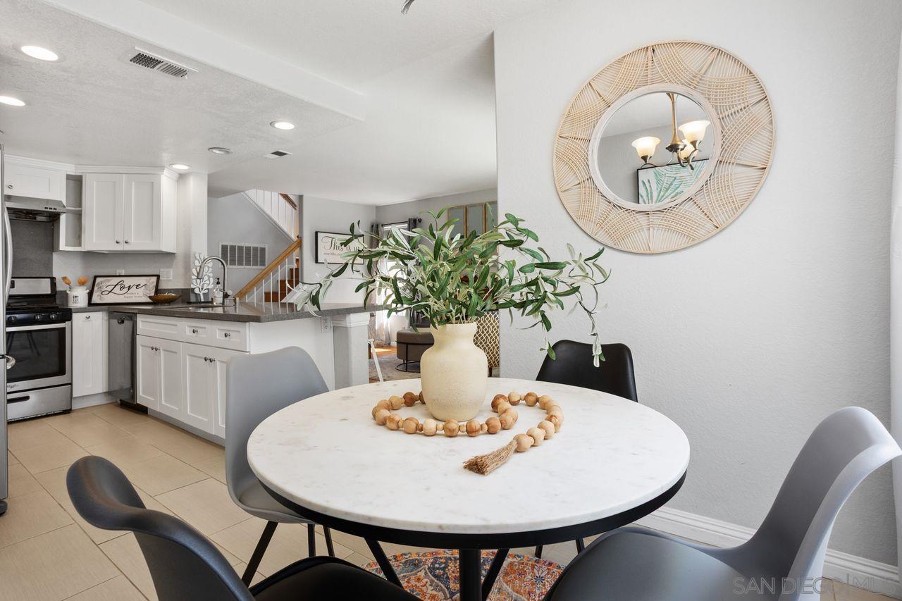 Detail Gallery Image 18 of 41 For 2153  Pleasantwood Ln, Escondido,  CA 92026 - 3 Beds | 2/1 Baths