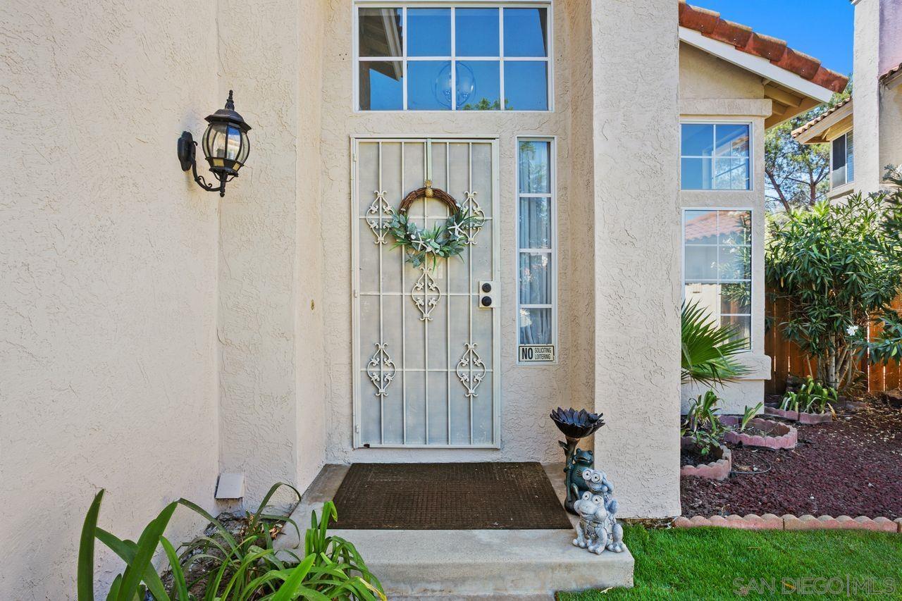 Detail Gallery Image 4 of 41 For 2153  Pleasantwood Ln, Escondido,  CA 92026 - 3 Beds | 2/1 Baths