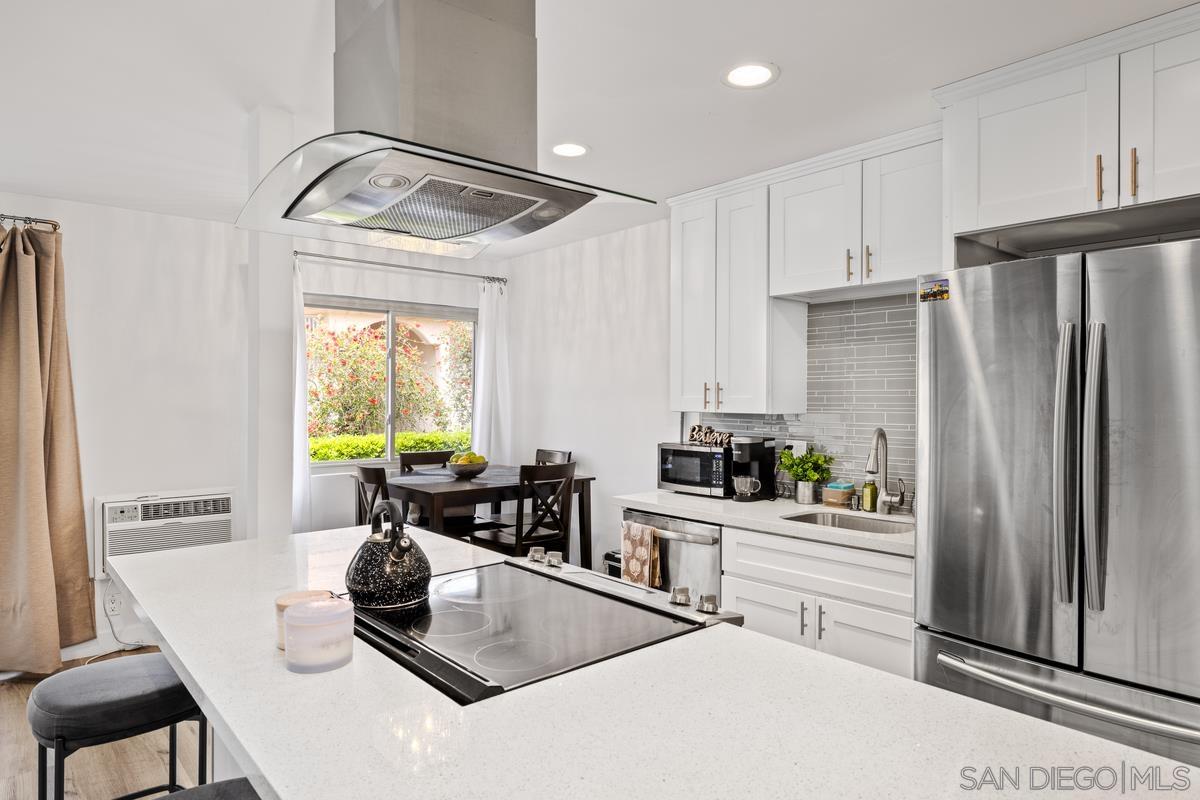 Detail Gallery Image 13 of 23 For 8671  Lake Murray Blvd  #4,  San Diego,  CA 92119 - 1 Beds | 1 Baths