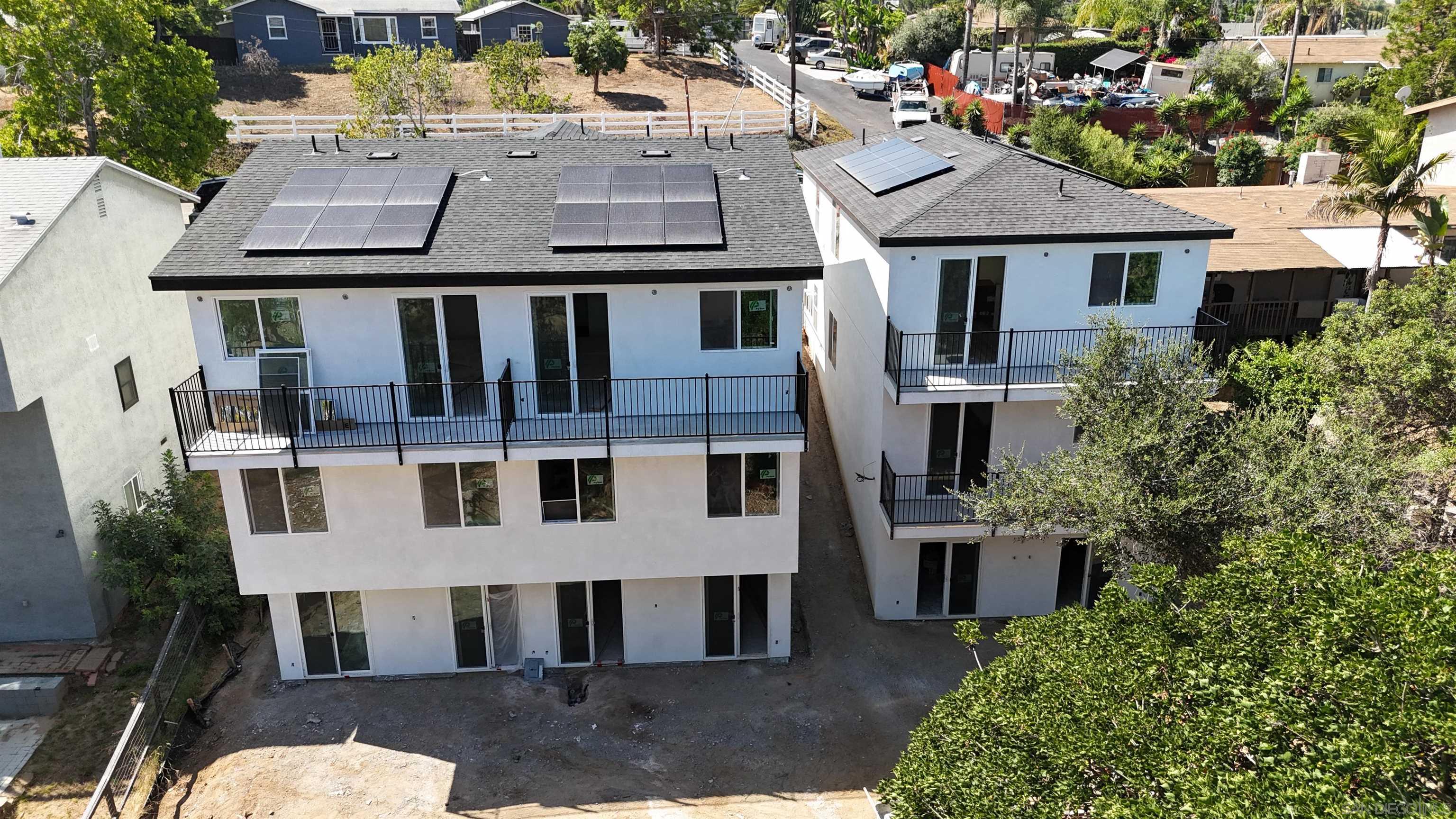 Detail Gallery Image 4 of 13 For 490  Lado De Loma Dr #1-4, Vista,  CA 92083 - – Beds | – Baths