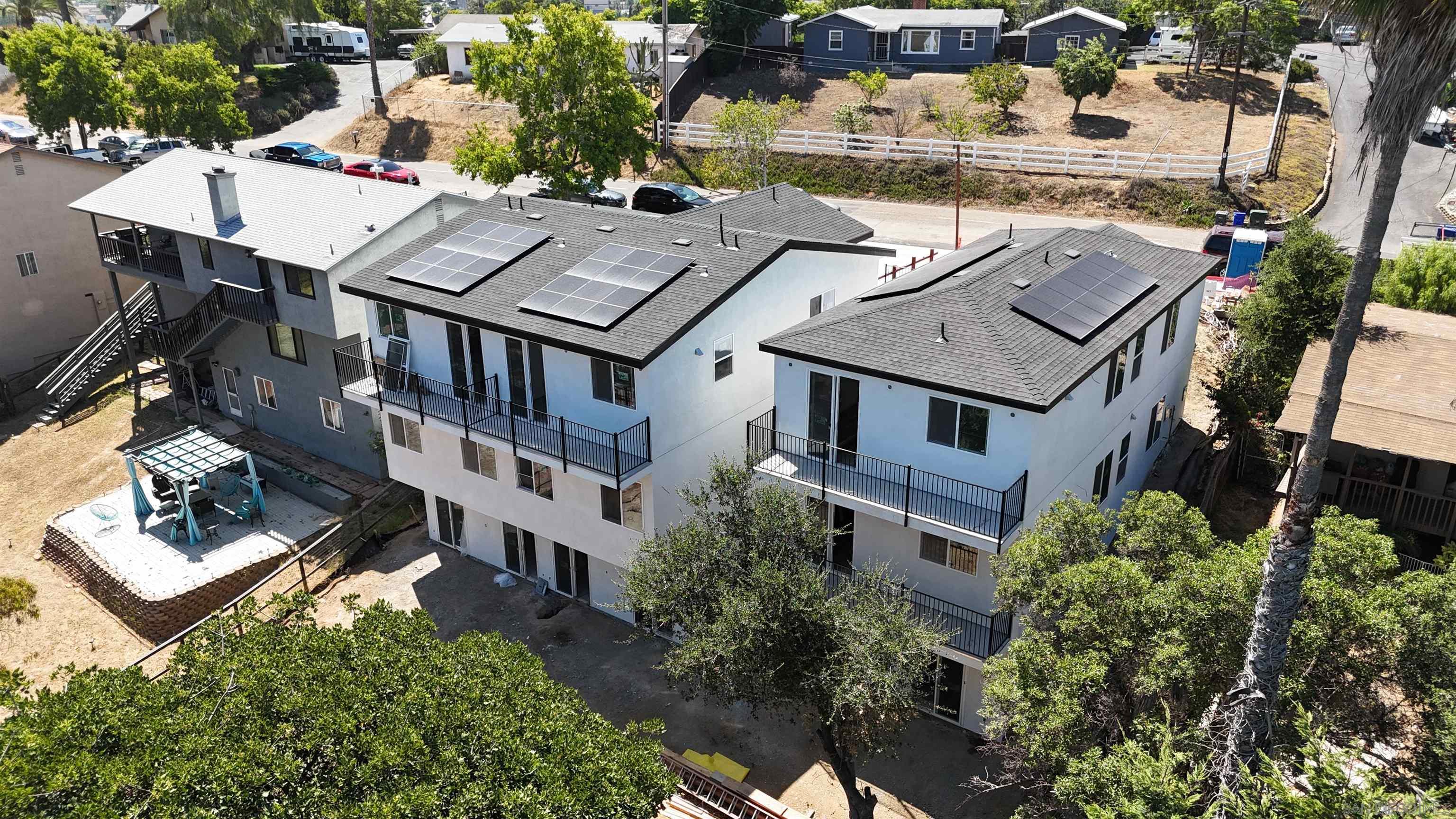 Detail Gallery Image 5 of 13 For 490  Lado De Loma Dr #1-4, Vista,  CA 92083 - – Beds | – Baths