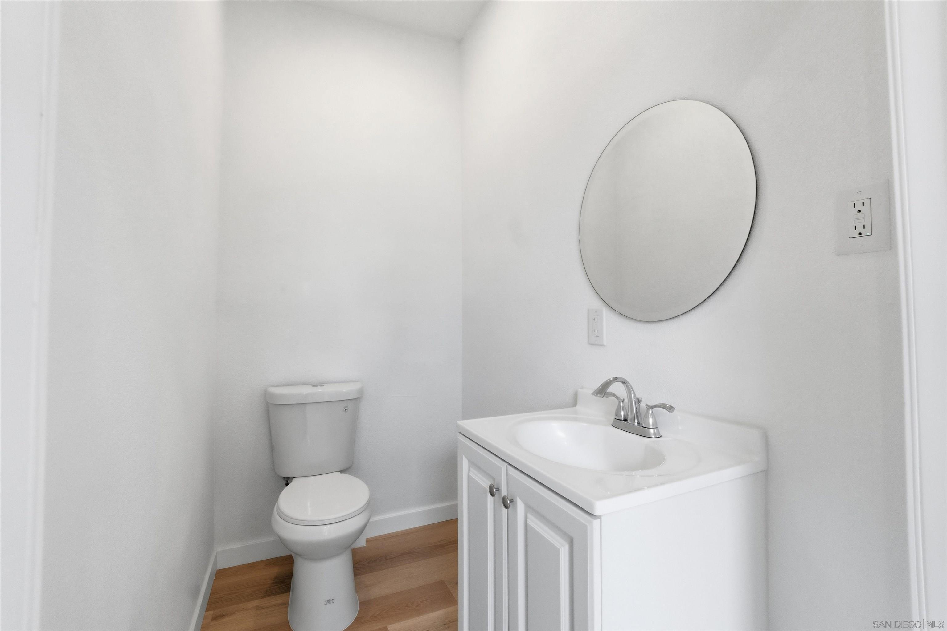 Detail Gallery Image 8 of 70 For 490  Lado De Loma Dr #1-4, Vista,  CA 92083 - – Beds | – Baths