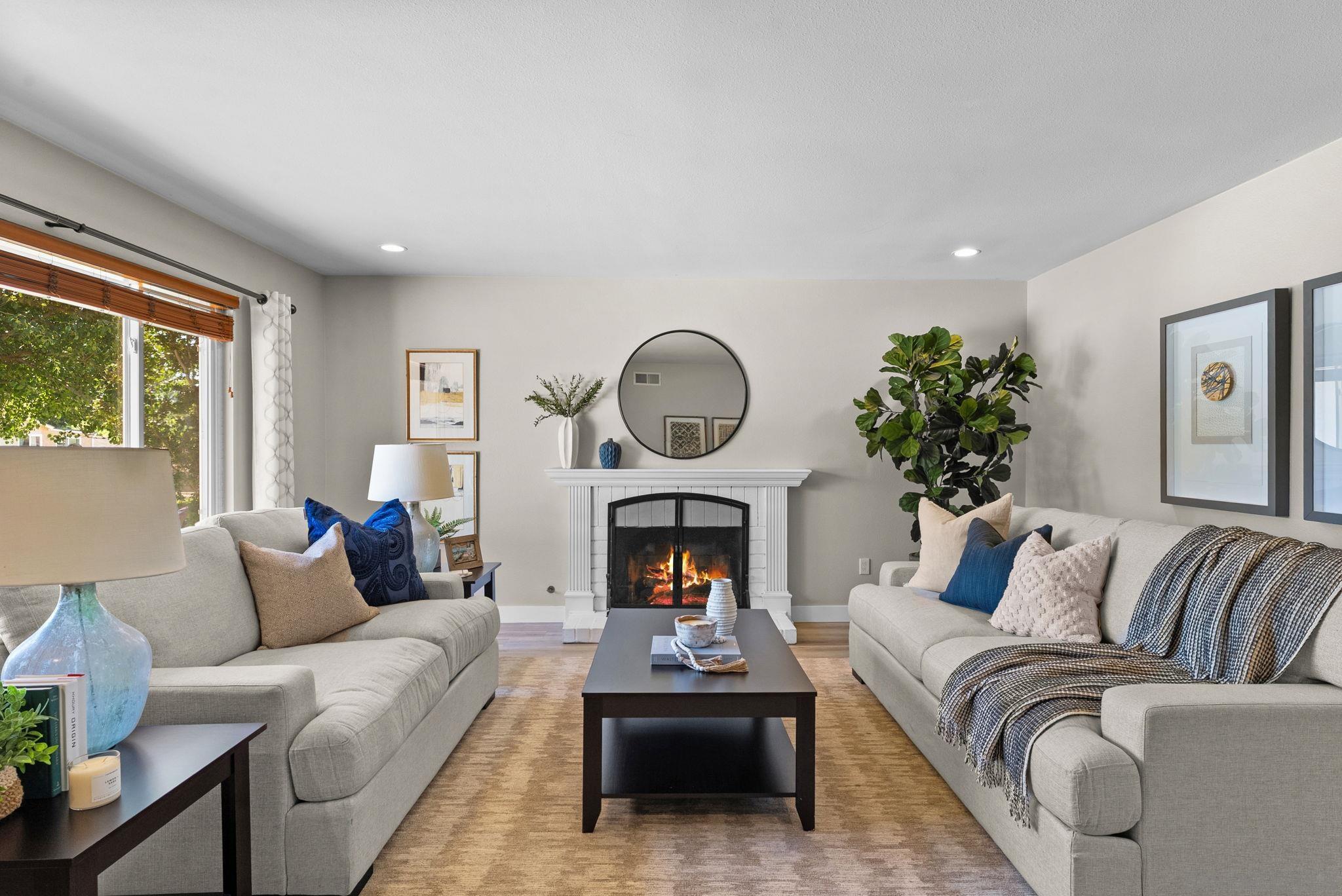 Front Image Thumbnail for SD250038463