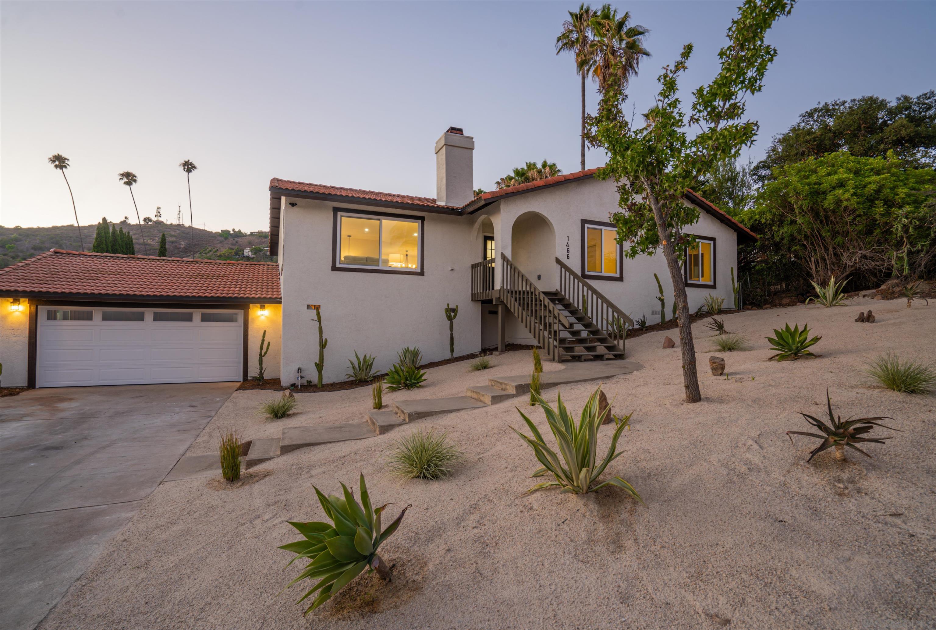 Front Image Thumbnail for SD250038491