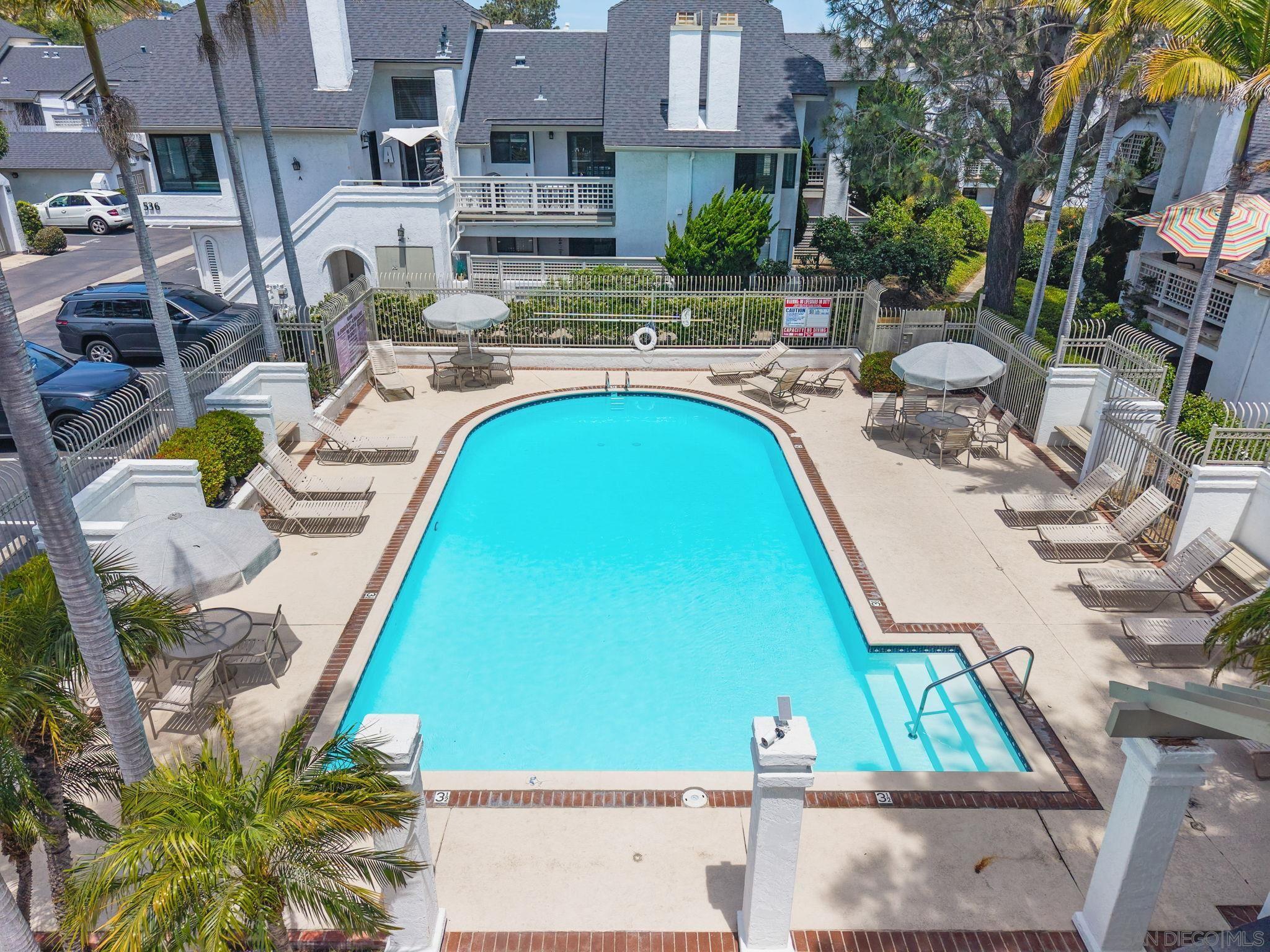 Detail Gallery Image 34 of 37 For 526  via De La Valle  a,  Solana Beach,  CA 92075 - 3 Beds | 2 Baths
