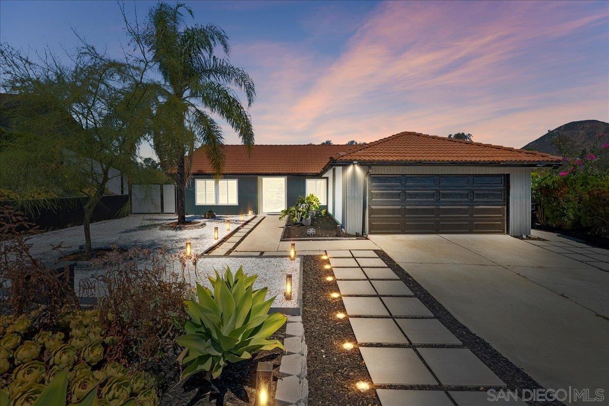 Front Image Thumbnail for SD250038497