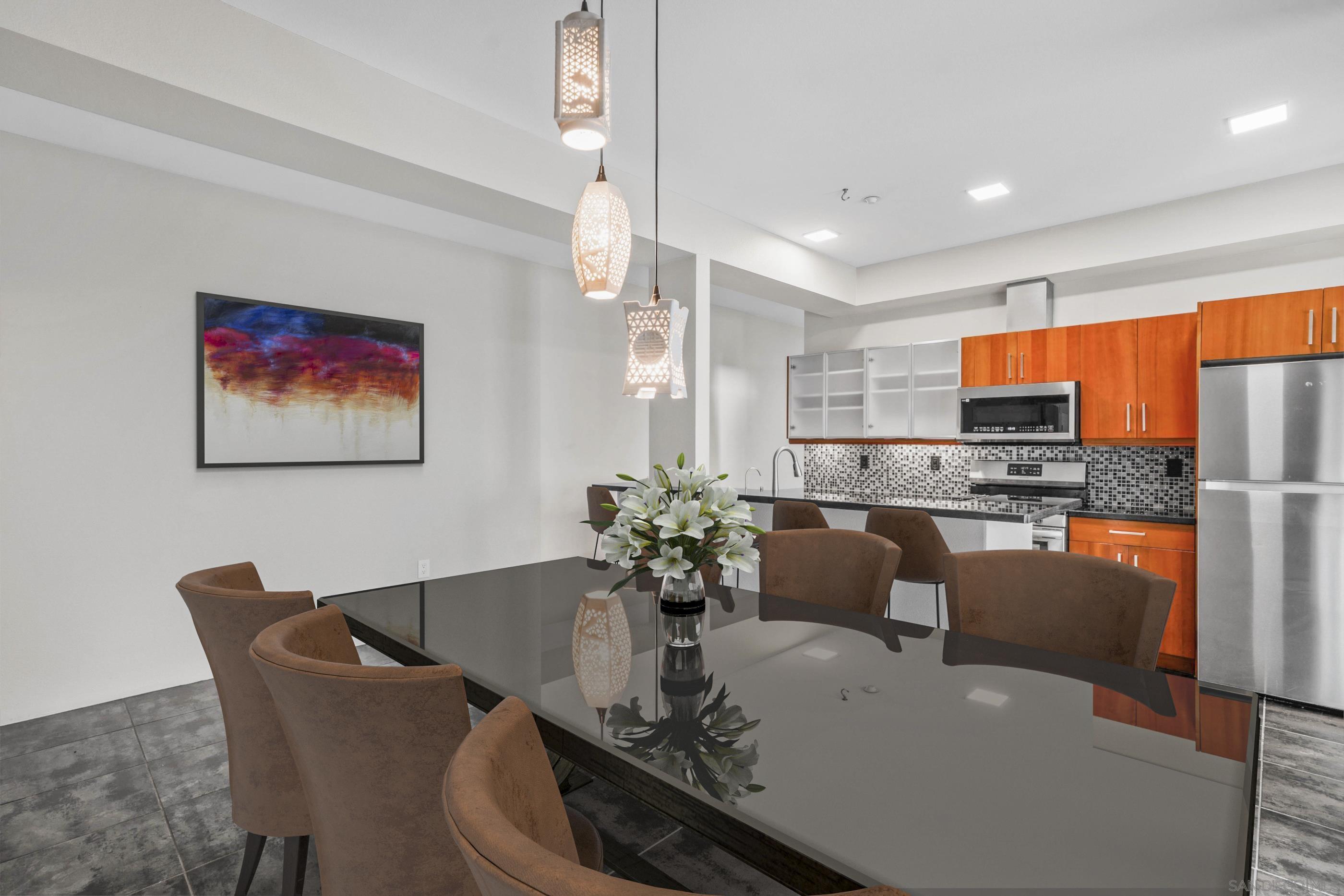 Detail Gallery Image 12 of 40 For 991  Sigsbee St, San Diego,  CA 92113 - 3 Beds | 2/1 Baths